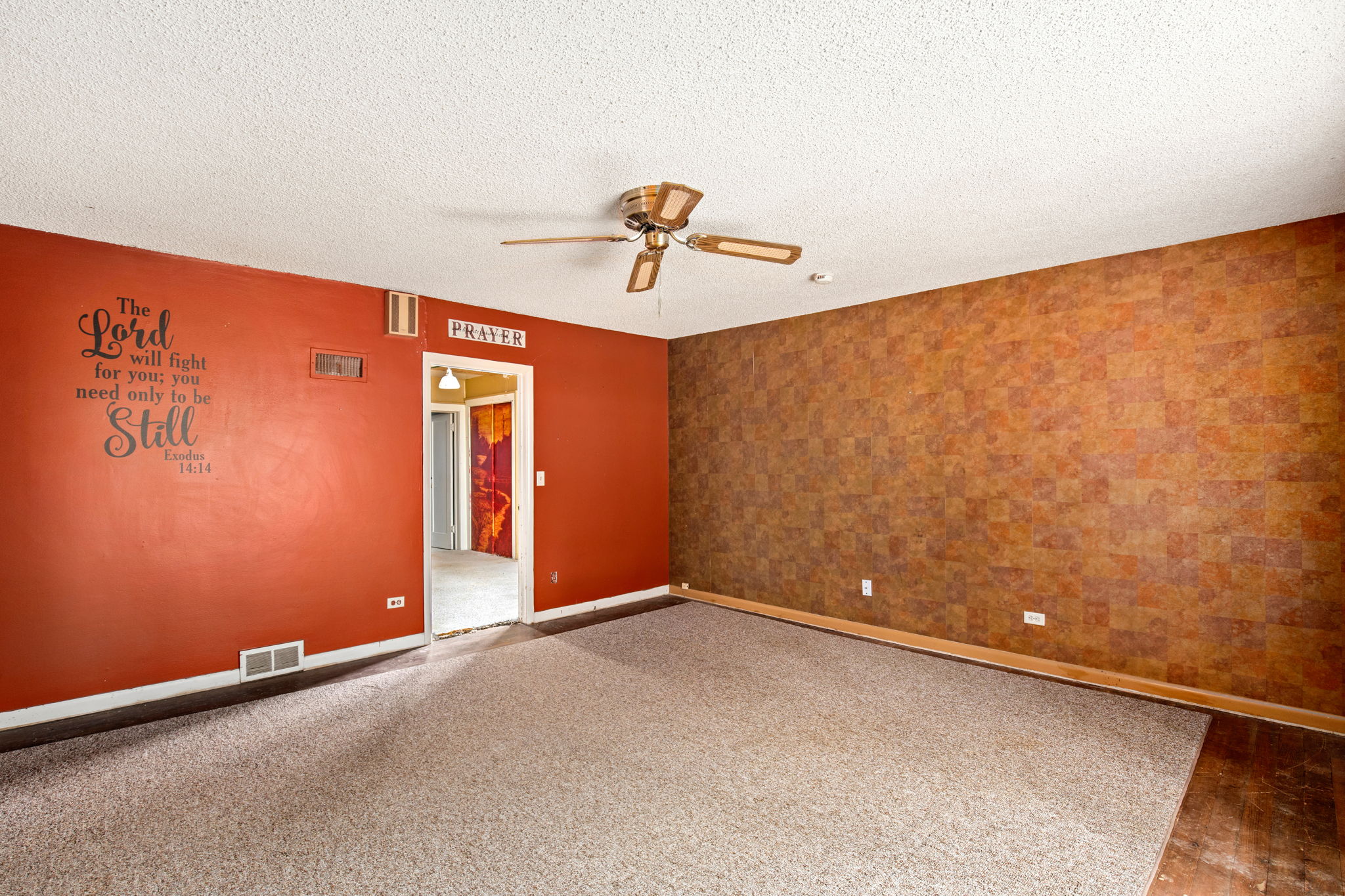 121 Central Avenue S Property Photo 8