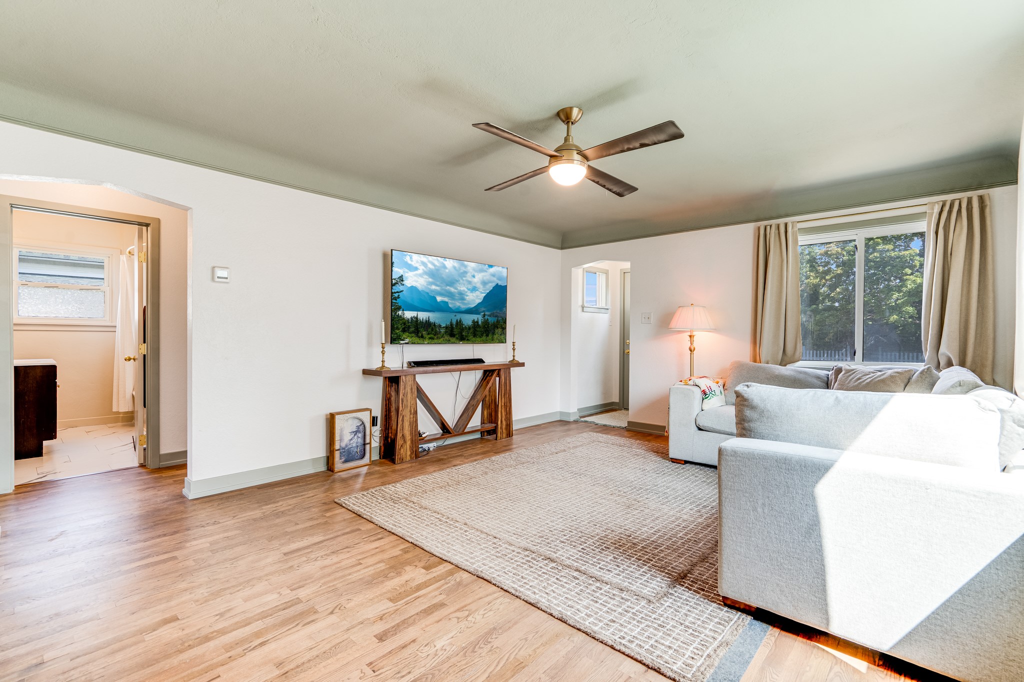 240 8th Avenue W Property Photo 12