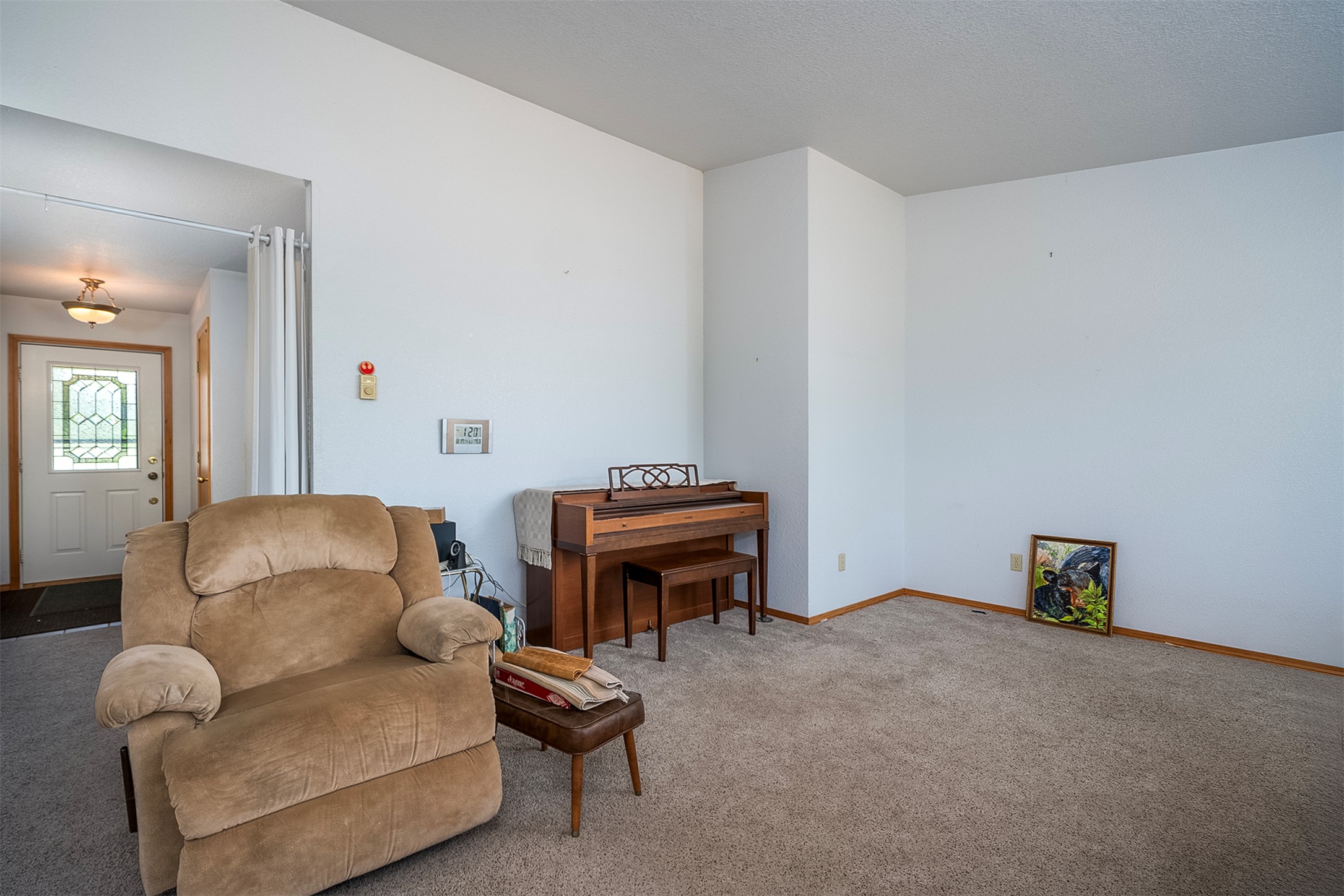 308 22nd Avenue W Property Photo 6
