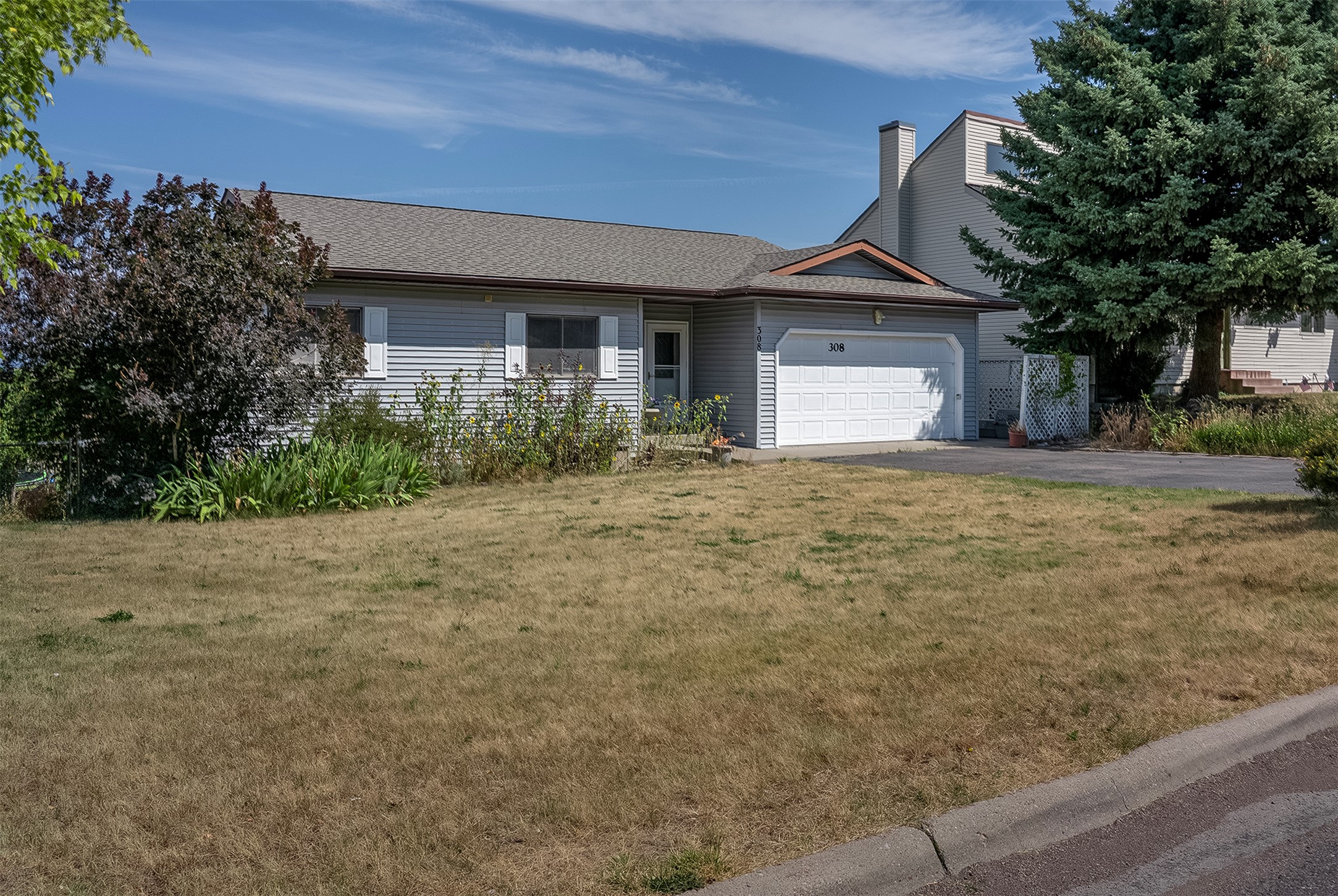 308 22nd Avenue W Property Photo 34