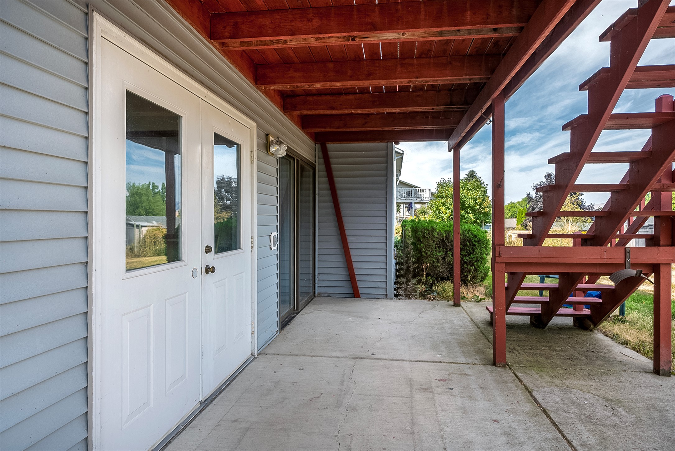 308 22nd Avenue W Property Photo 37