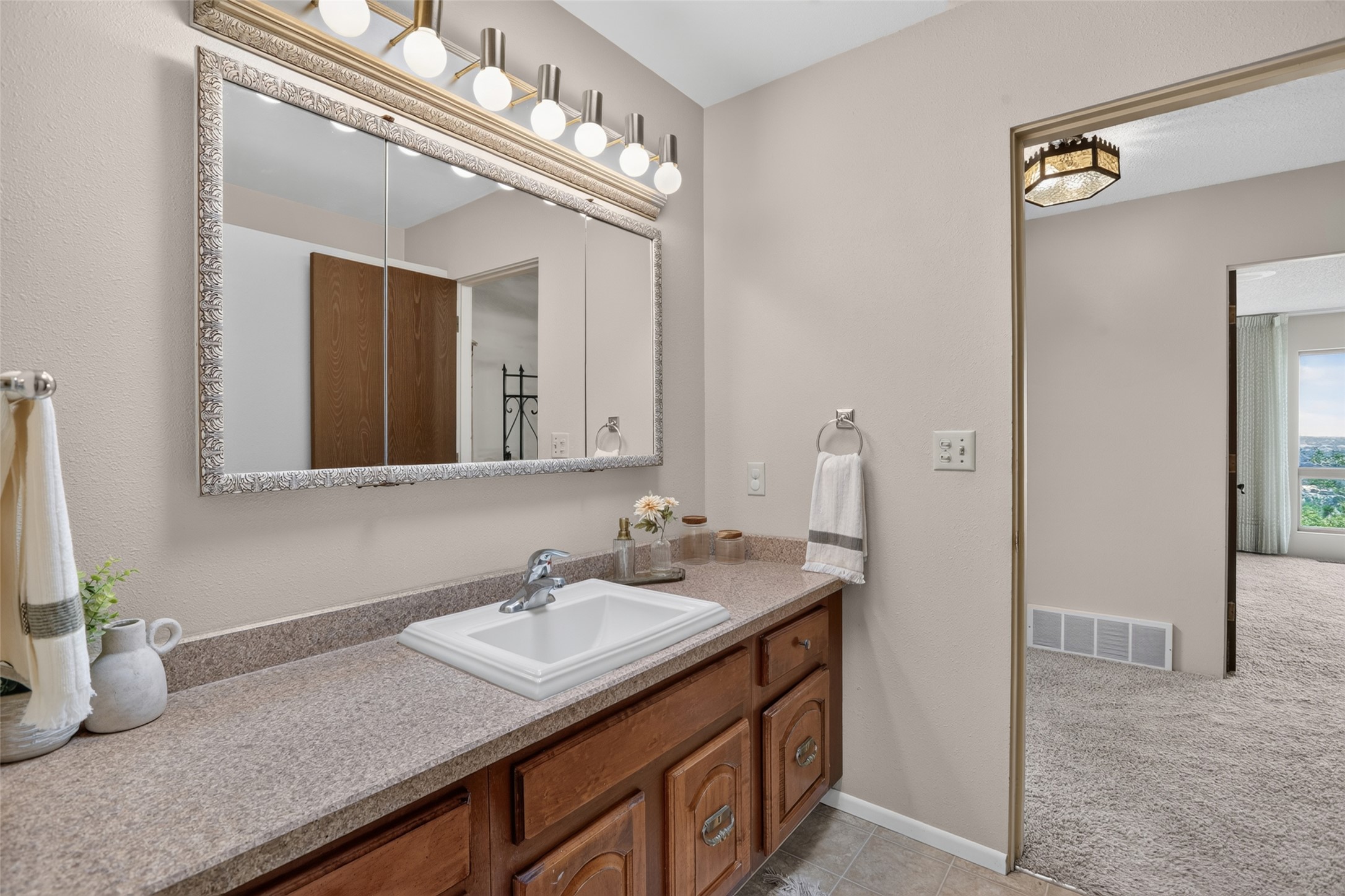 2725 Huckleberry Drive Property Photo 28