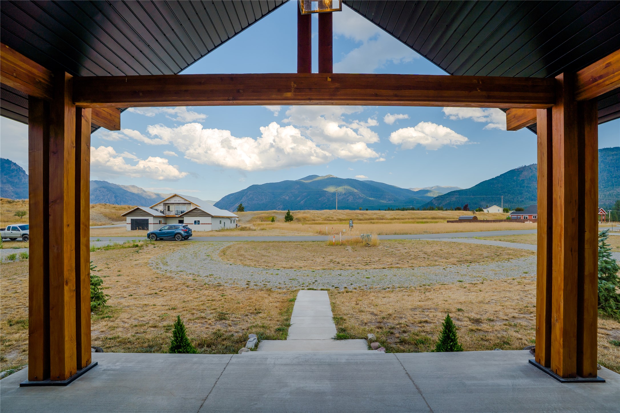 39 Lariat Loop Property Photo 6