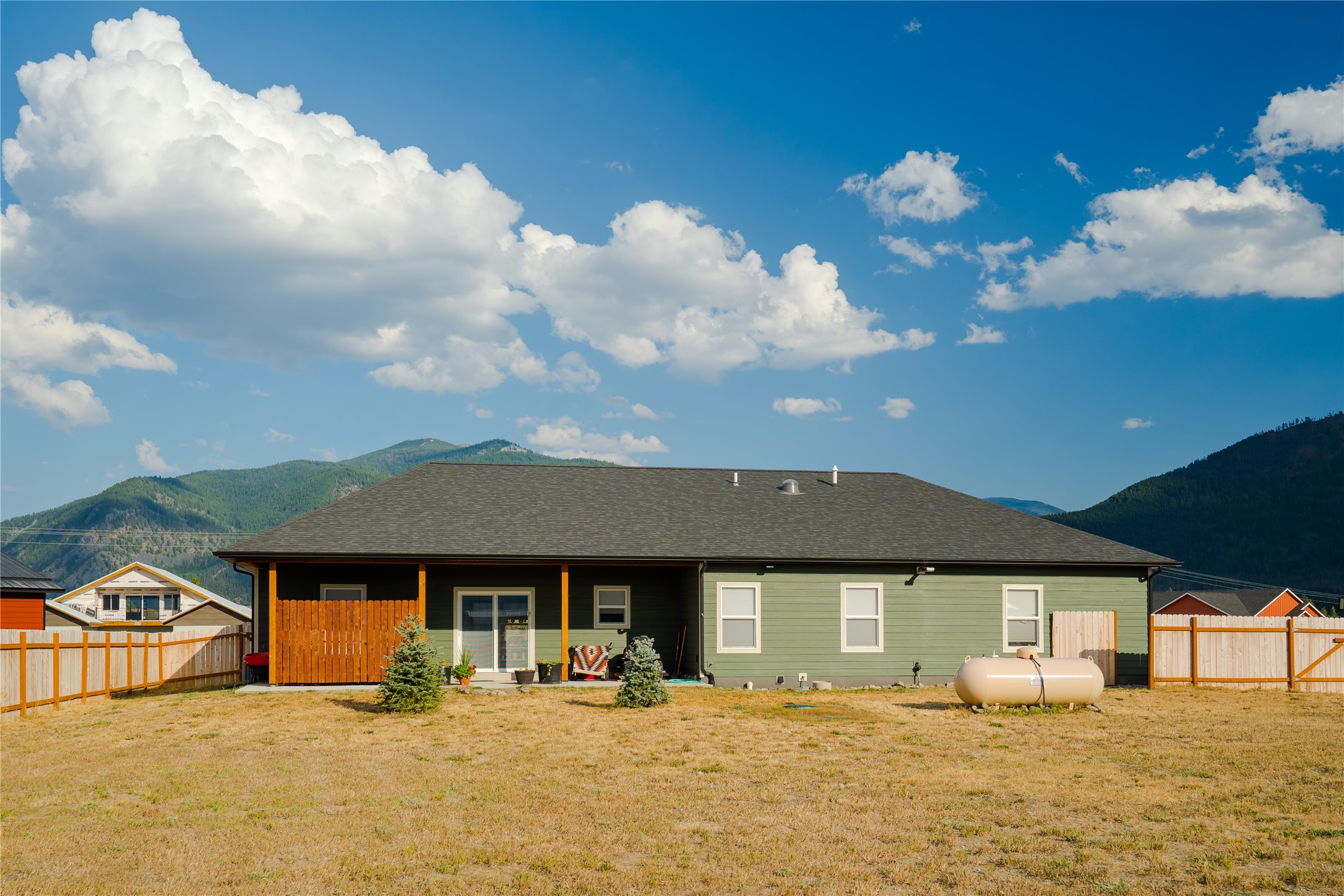 39 Lariat Loop Property Photo 7