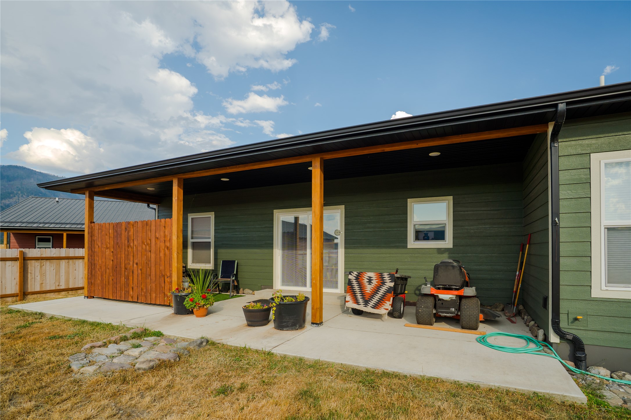 39 Lariat Loop Property Photo 8