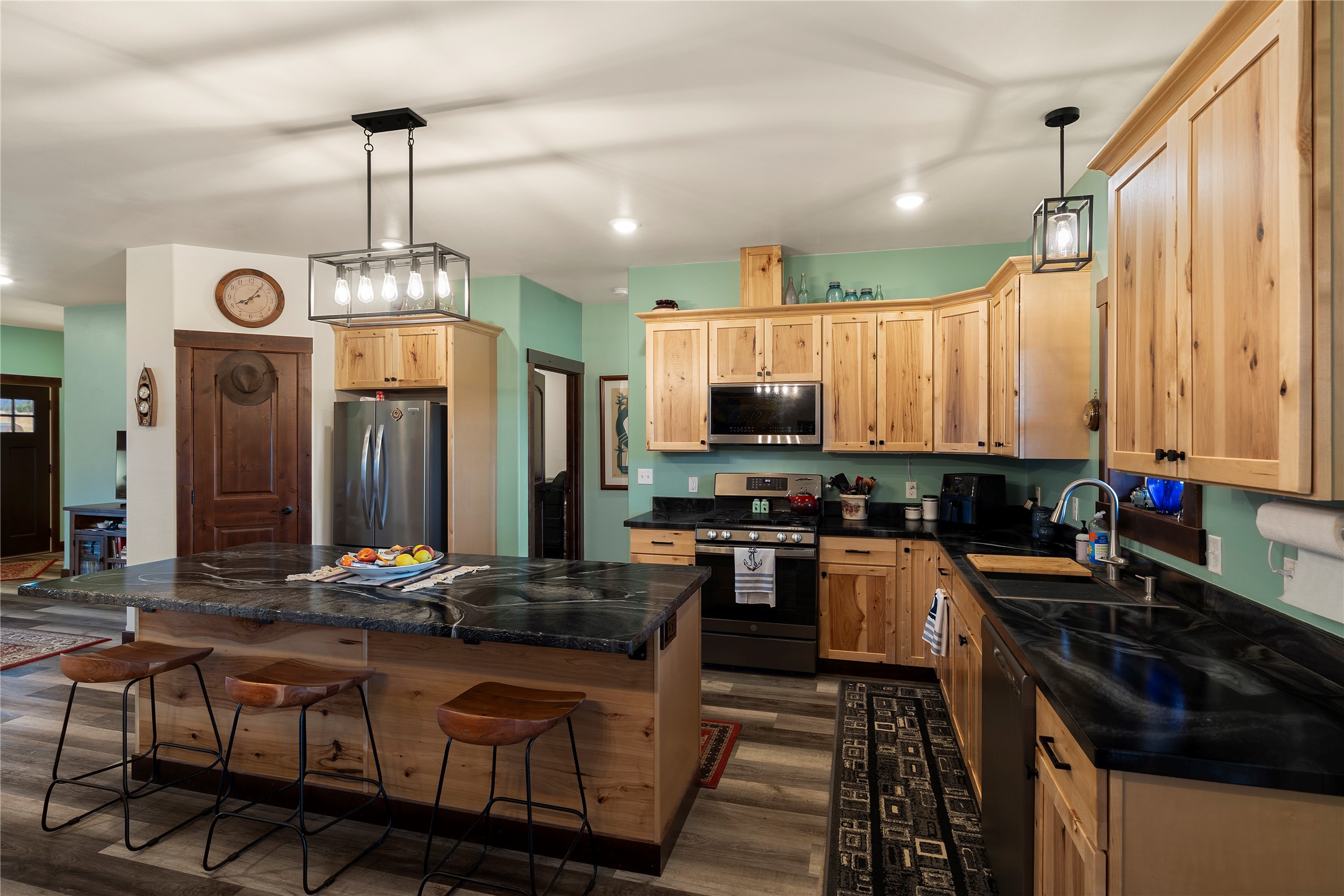 39 Lariat Loop Property Photo 12
