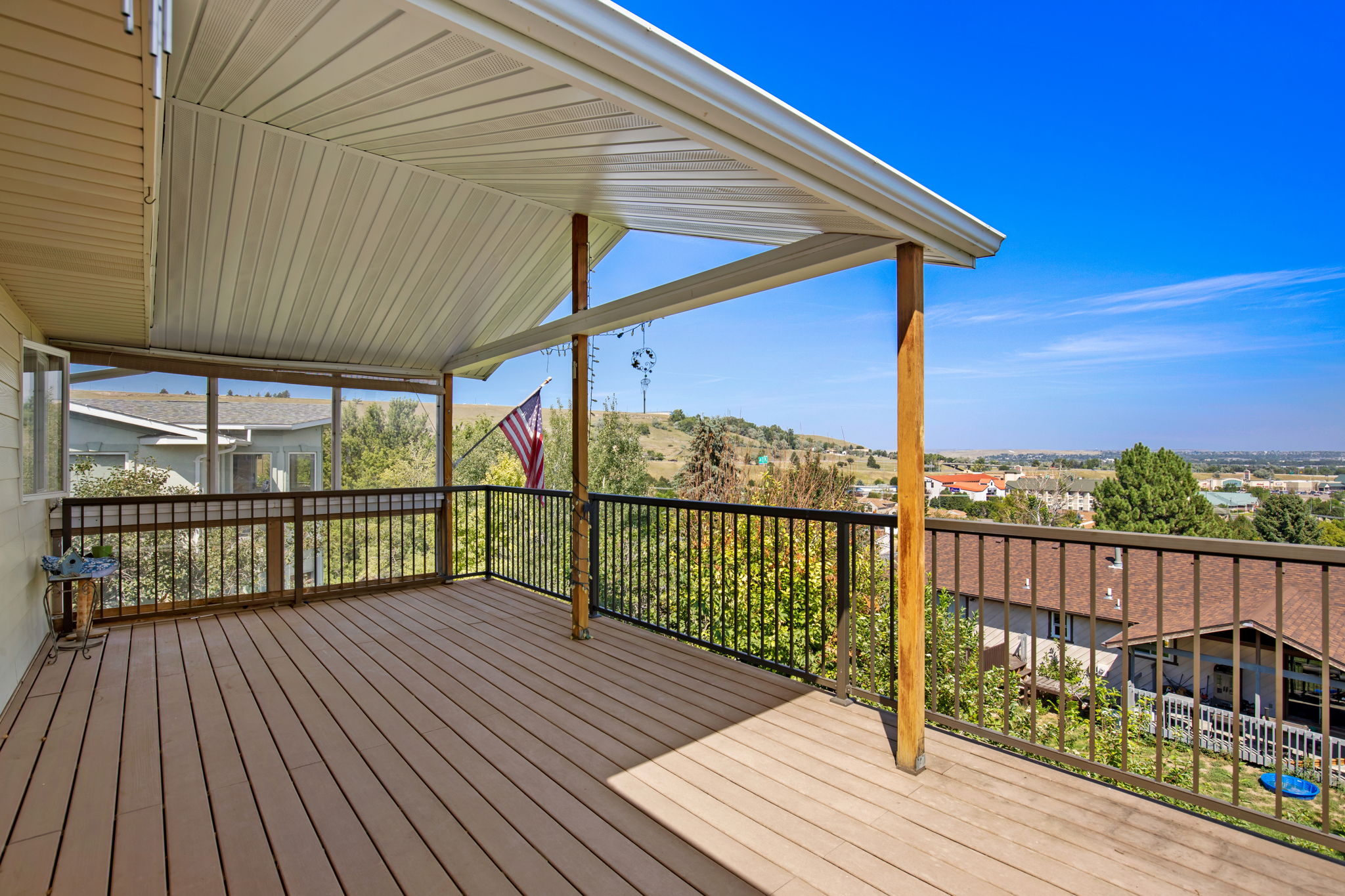 2729 Greenbriar Drive Property Photo 10