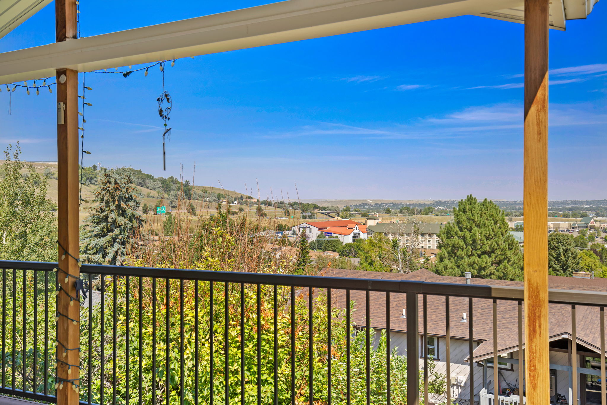 2729 Greenbriar Drive Property Photo 11