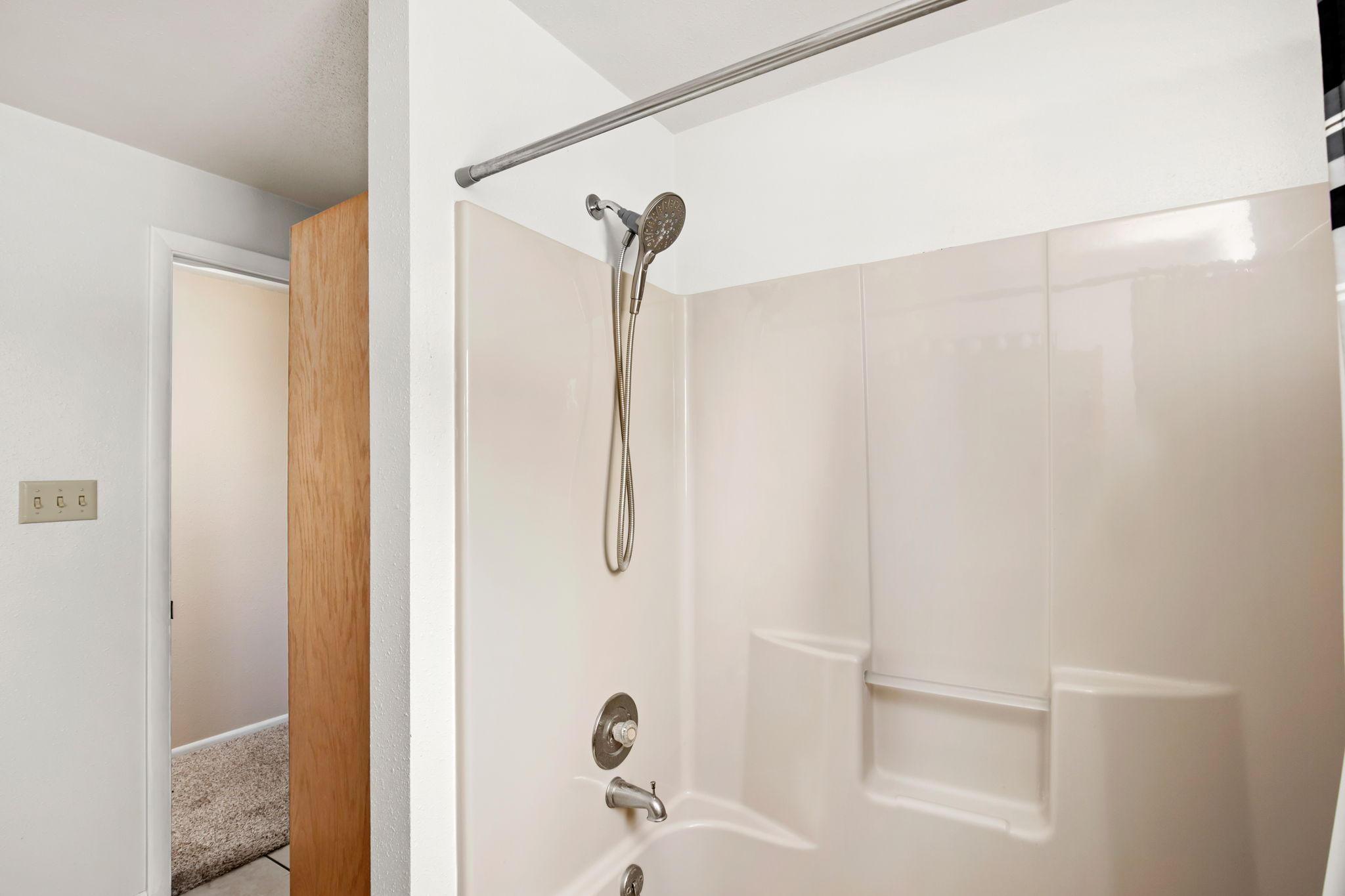2729 Greenbriar Drive Property Photo 44
