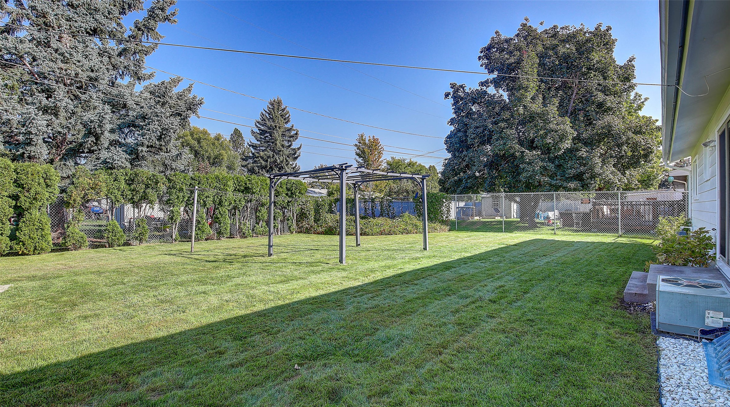 122 Tahoe Drive Property Photo 3