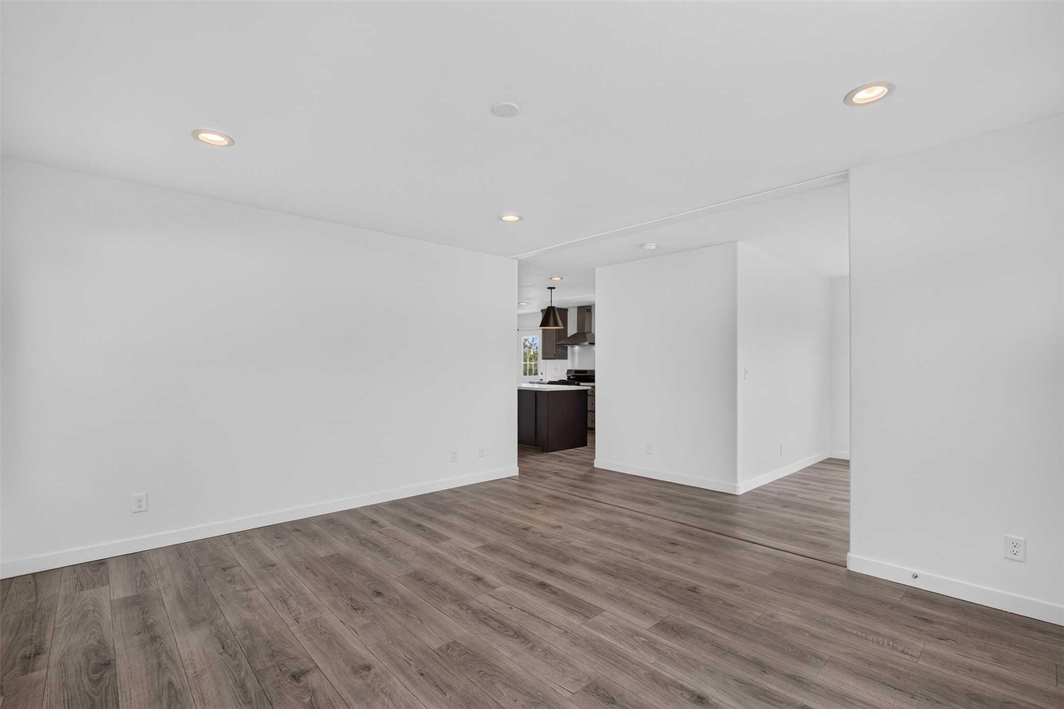 306 S Cook Street Property Photo 7
