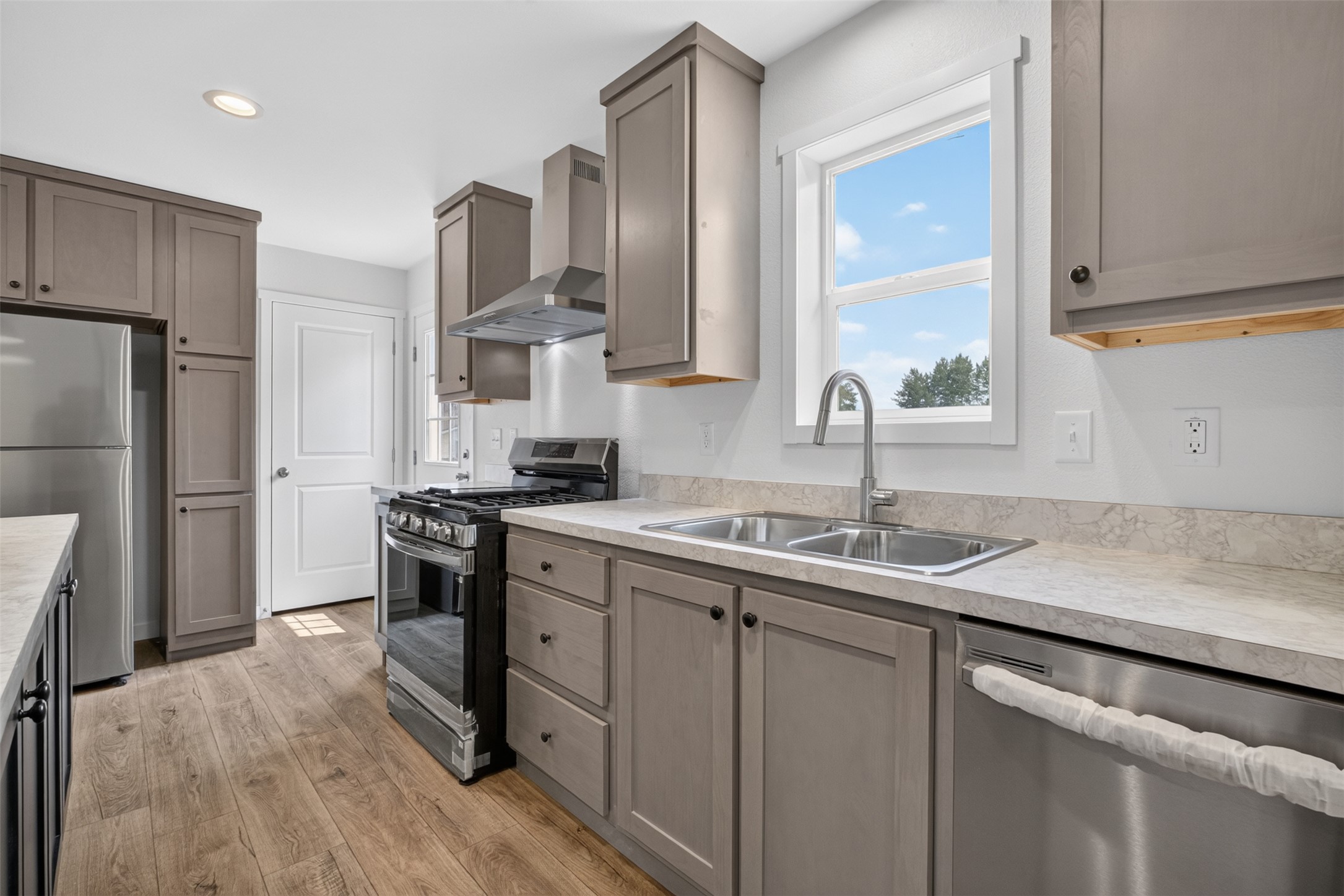306 S Cook Street Property Photo 11