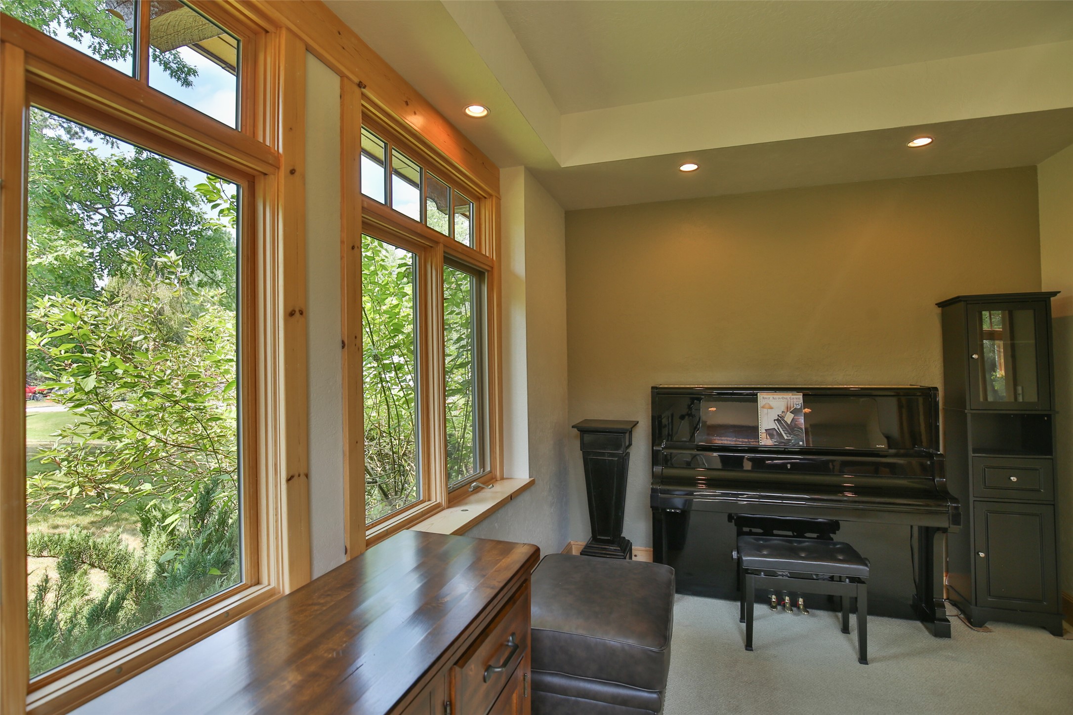 2 Ridge Lane Property Photo 35