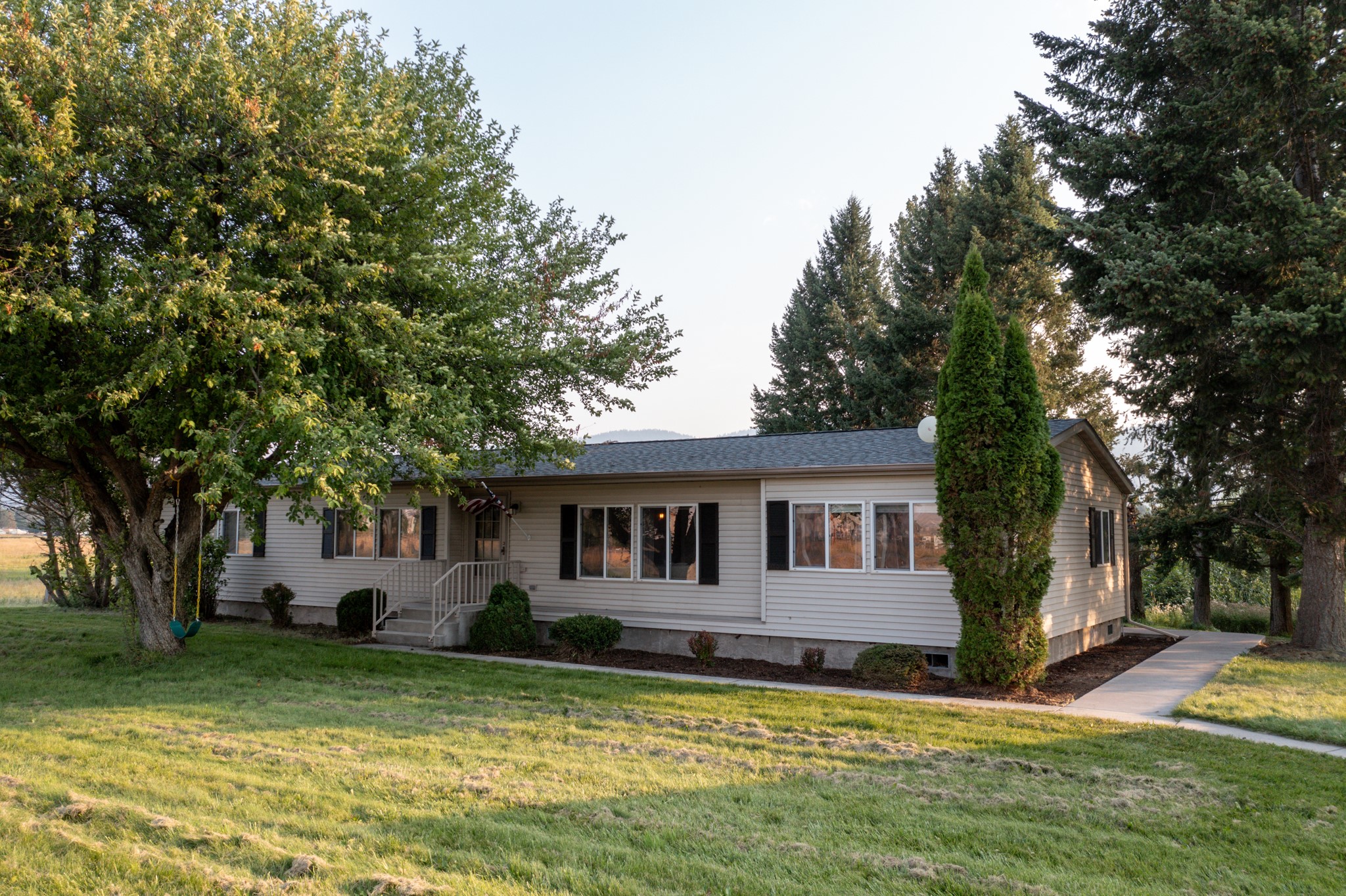 11919 Mullan Road Property Photo 1