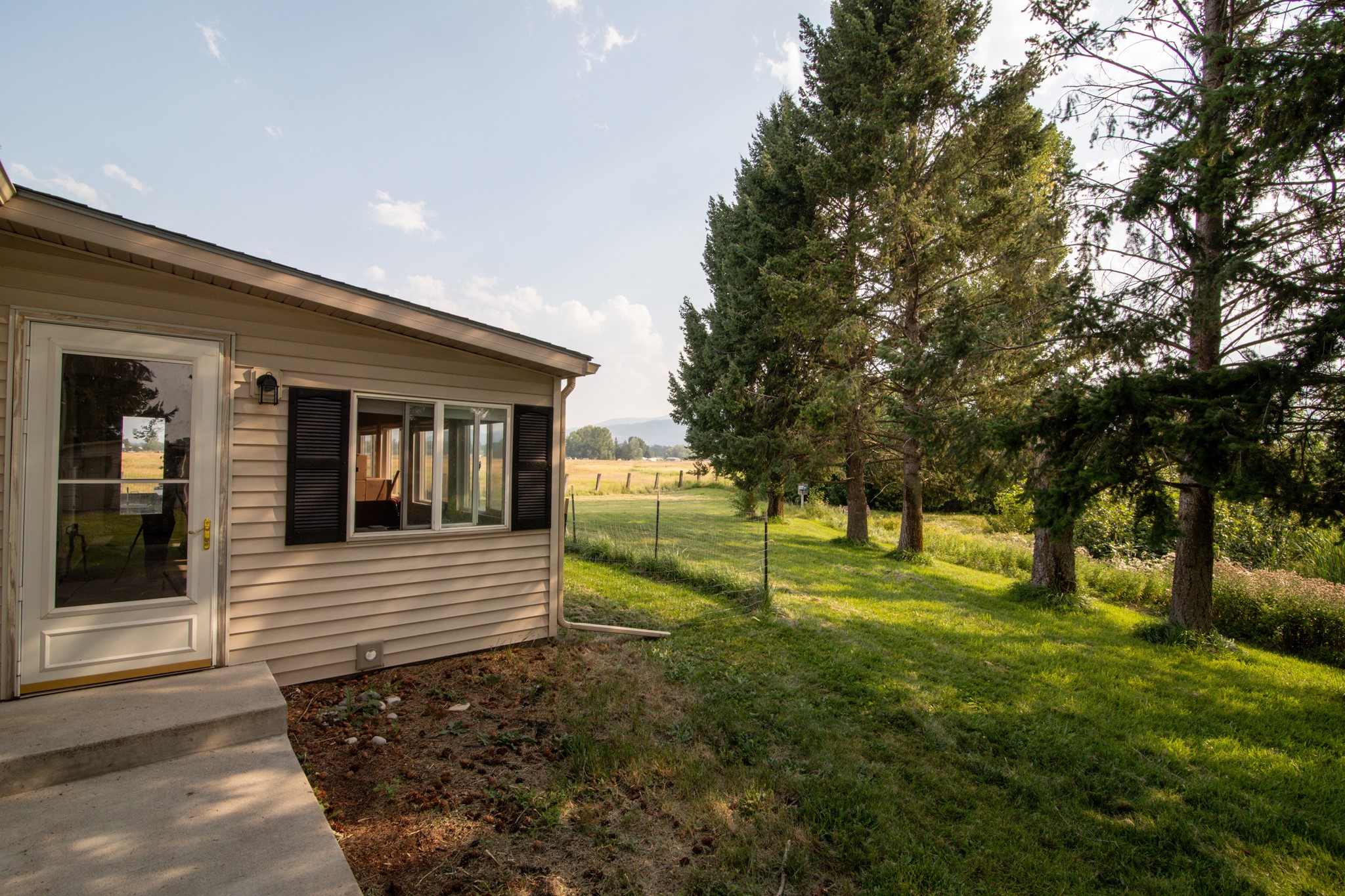 11919 Mullan Road Property Photo 4