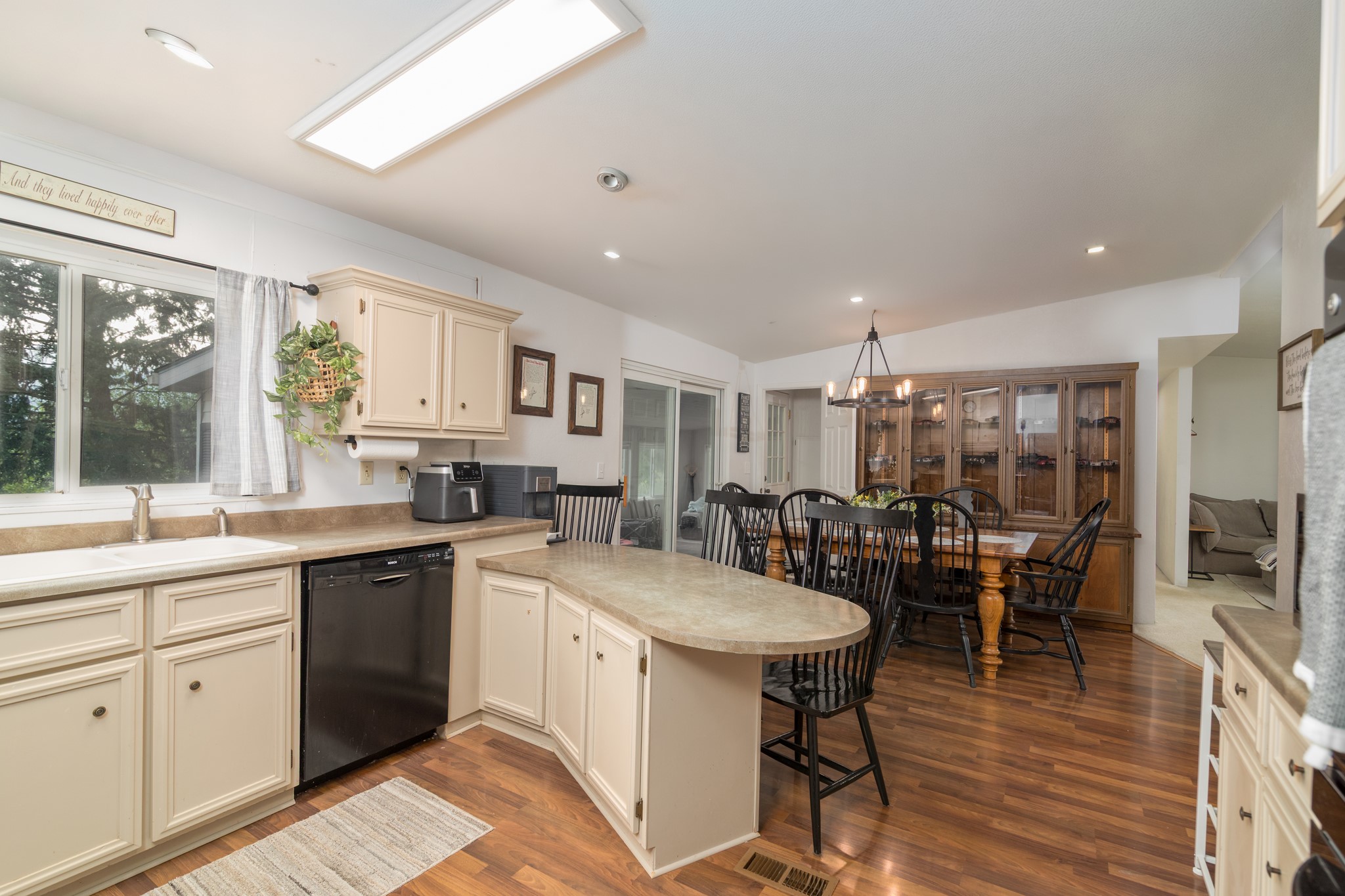 11919 Mullan Road Property Photo 17