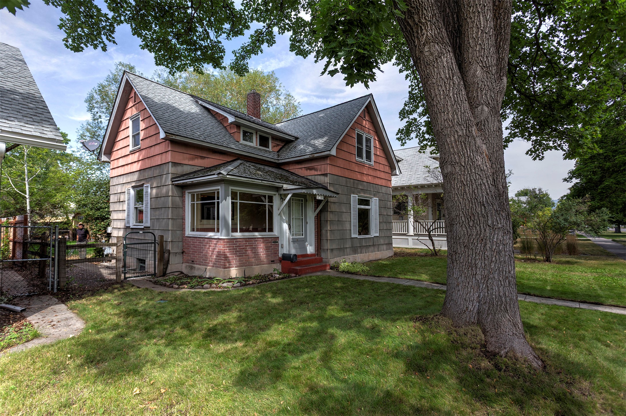 639 Brooks Street Property Photo 1