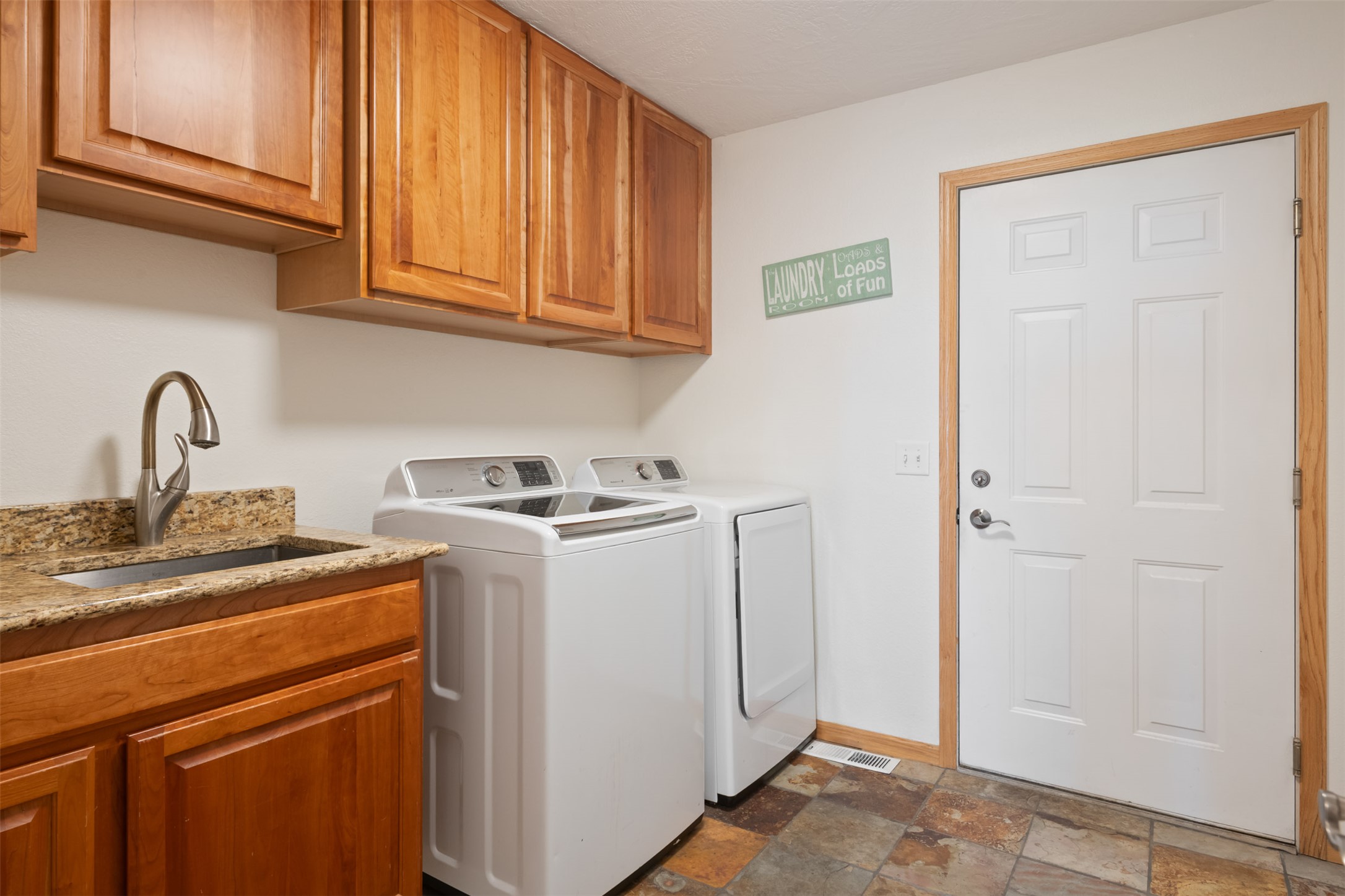 5034 Victor Court Property Photo 23