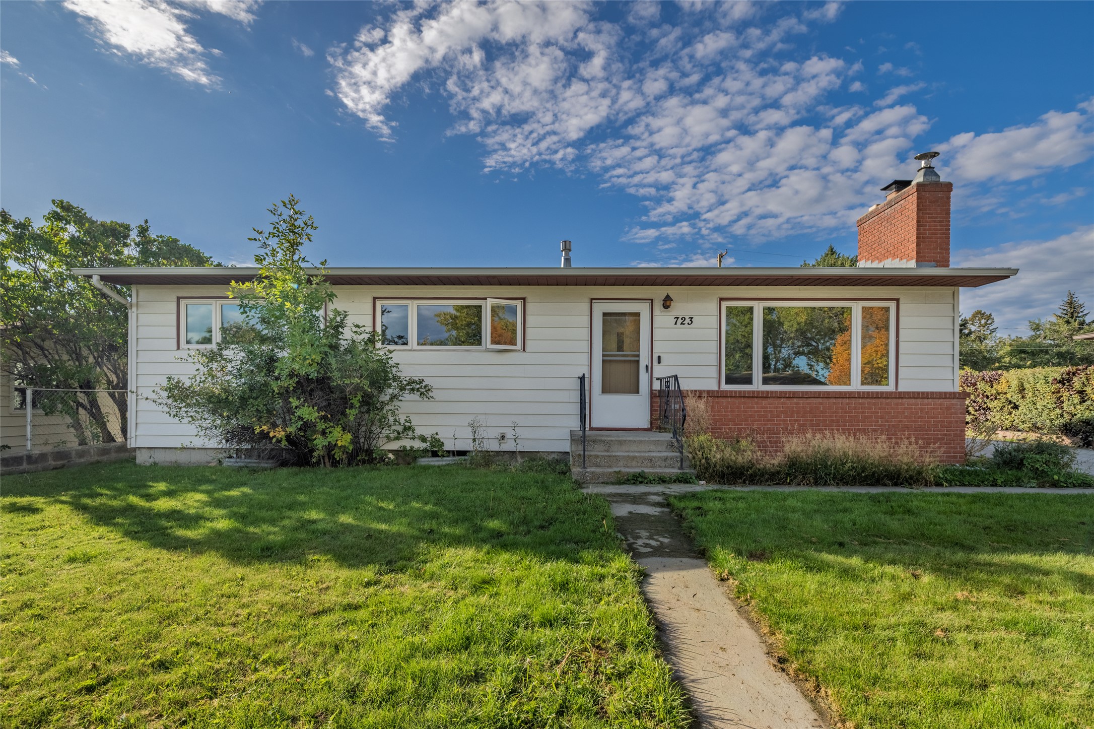 723 Cherry Avenue Property Photo 1