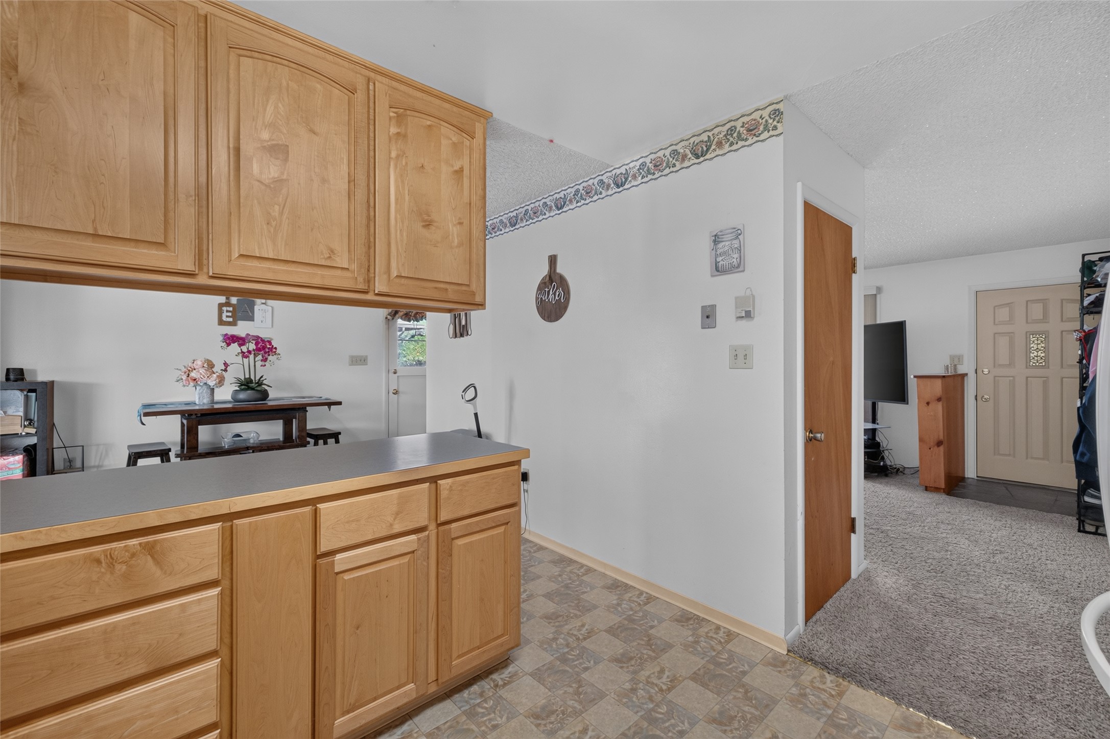 723 Cherry Avenue Property Photo 5