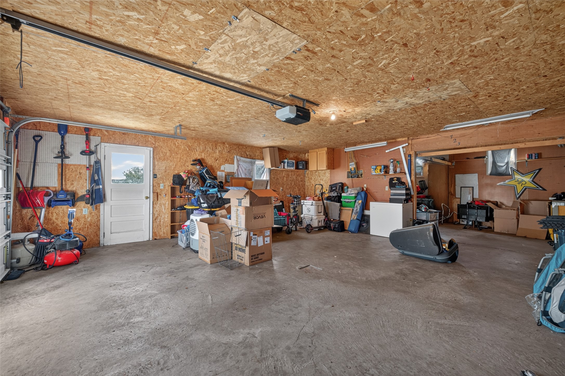 723 Cherry Avenue Property Photo 23