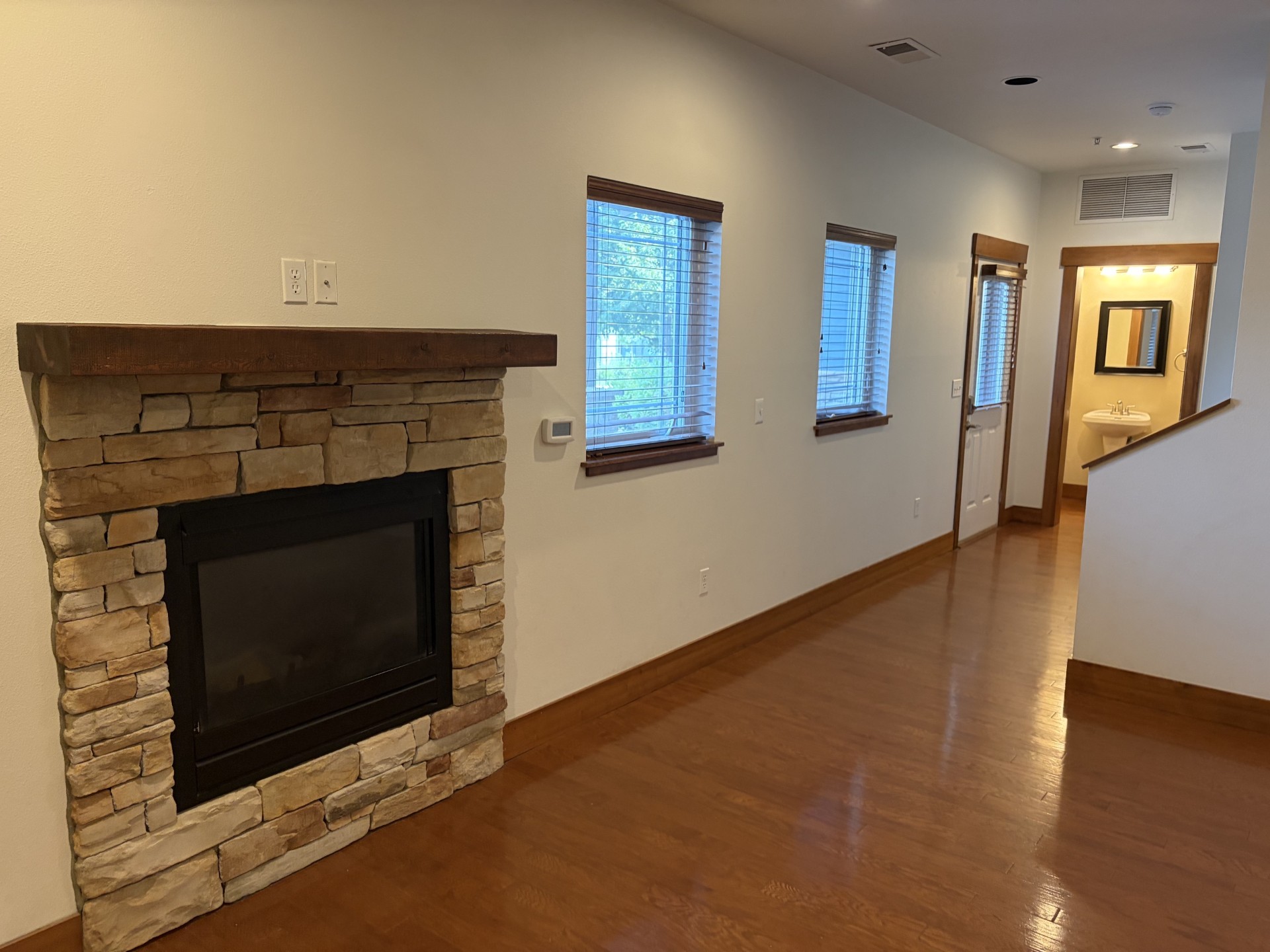 502 Silverleaf Drive Property Photo 4