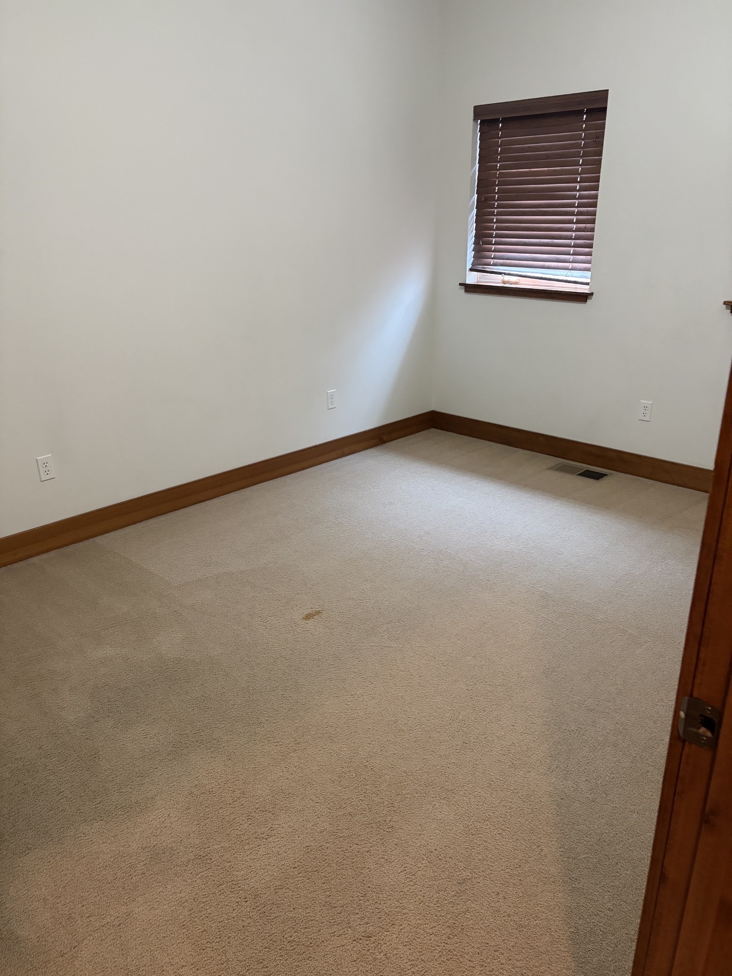 502 Silverleaf Drive Property Photo 9