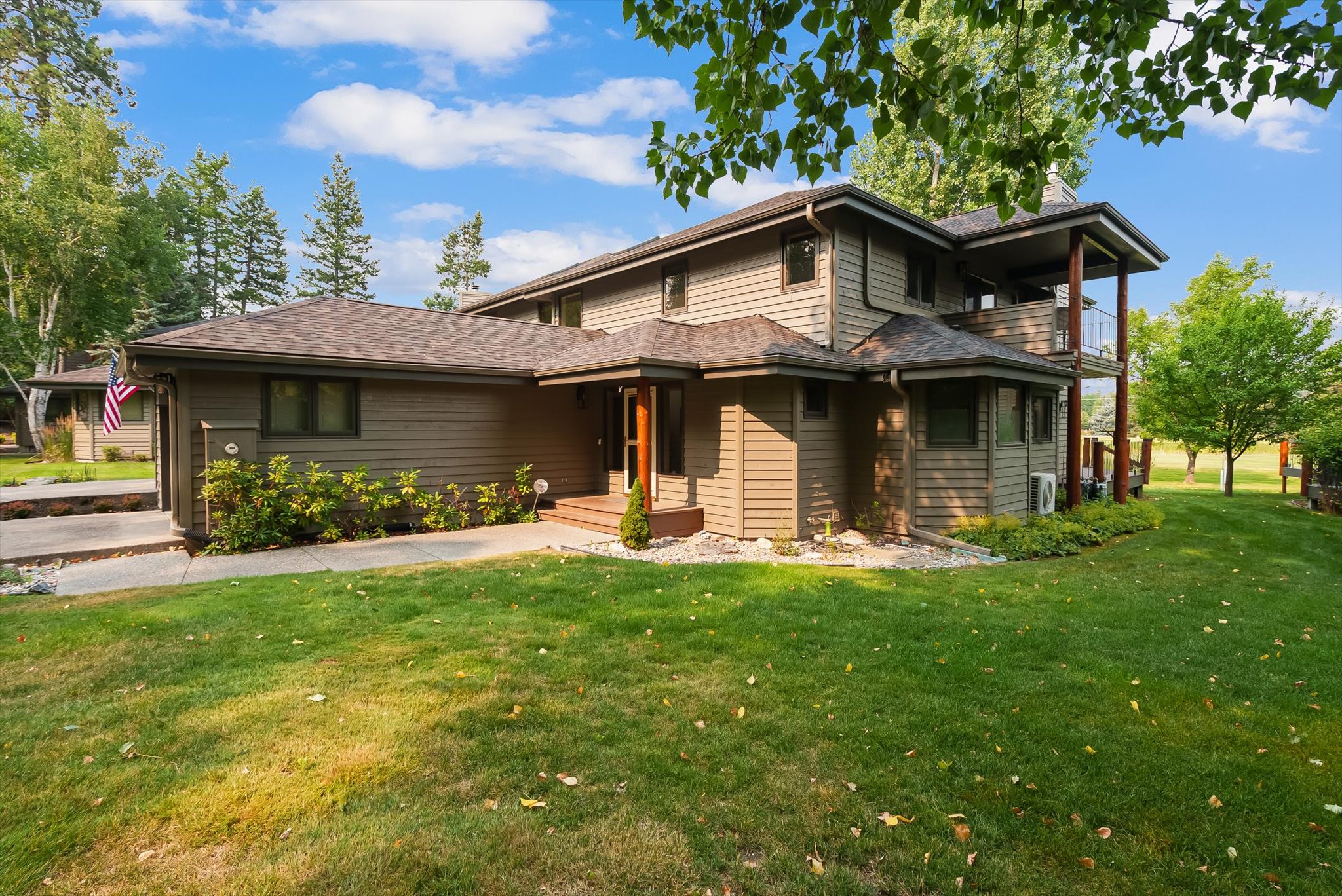 257 Eagle Bend Drive Property Photo 1