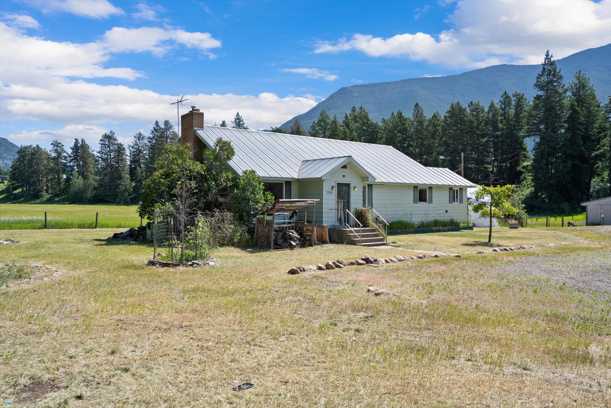 7240 Us Highway 2 E Property Photo 21