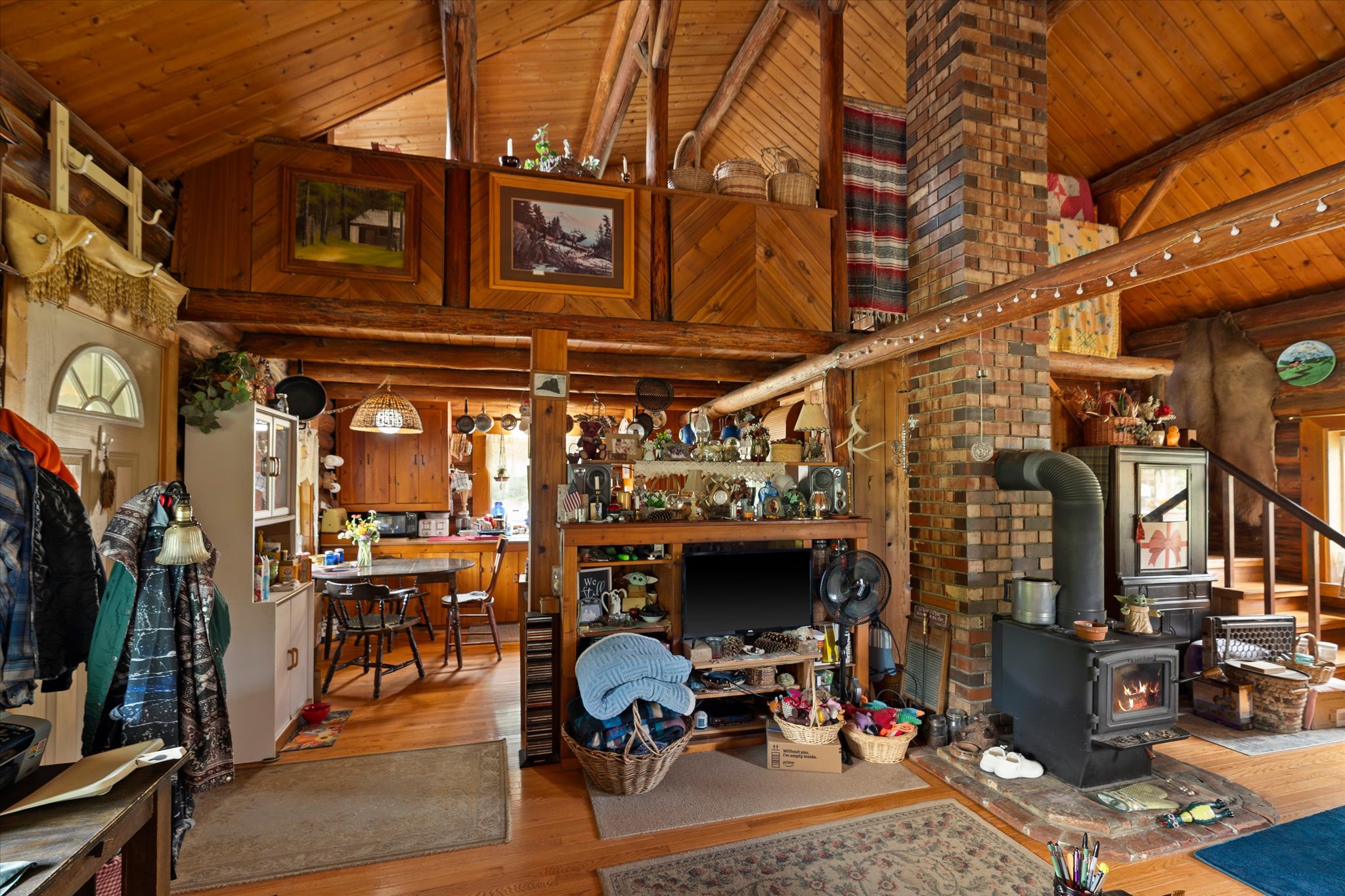 1041 Kern Road Property Photo 14