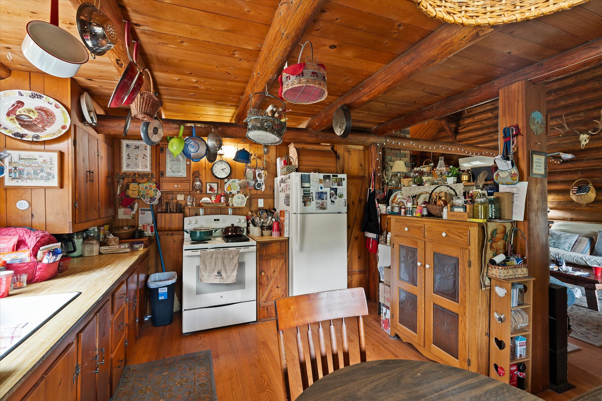 1041 Kern Road Property Photo 18