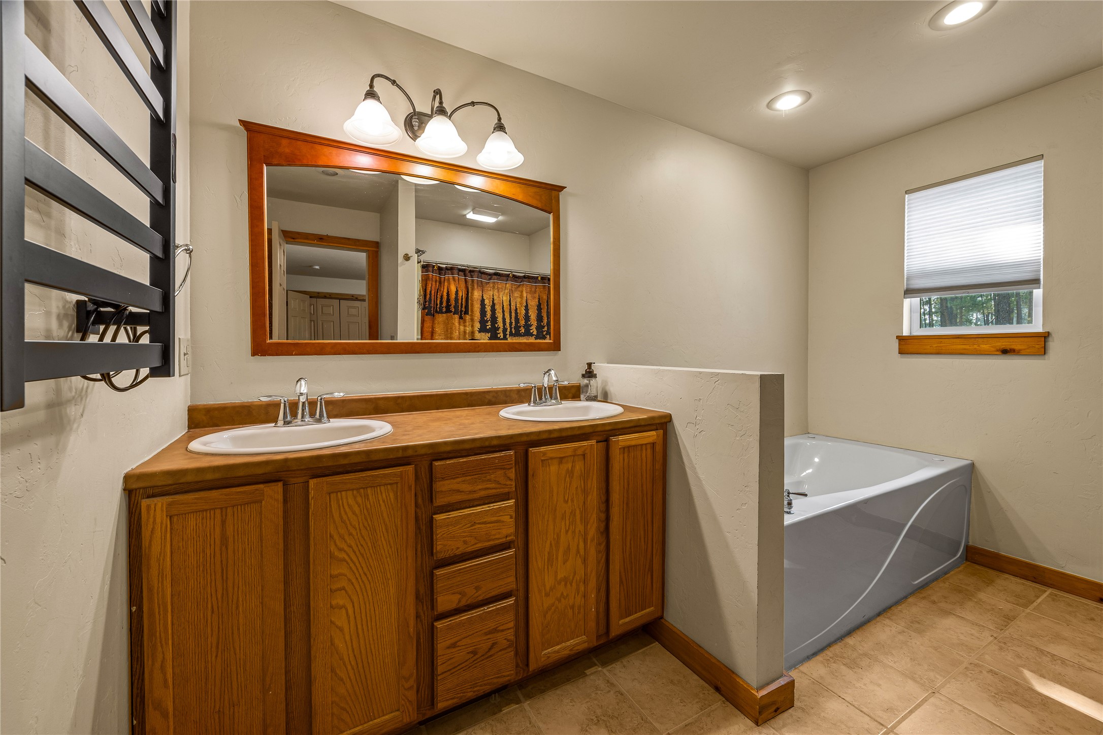 4064 Larkspur Lane Property Photo 11