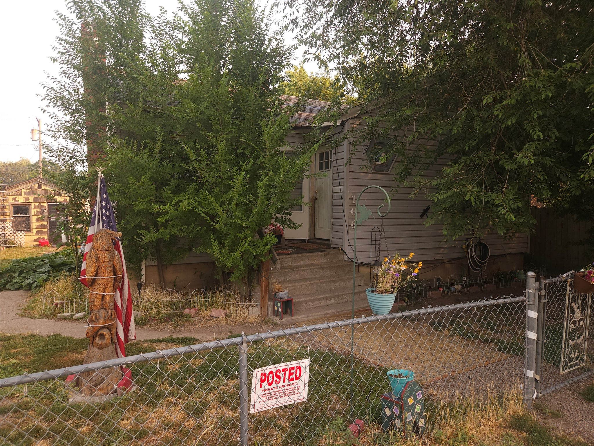 106 7th Avenue W Property Photo 1