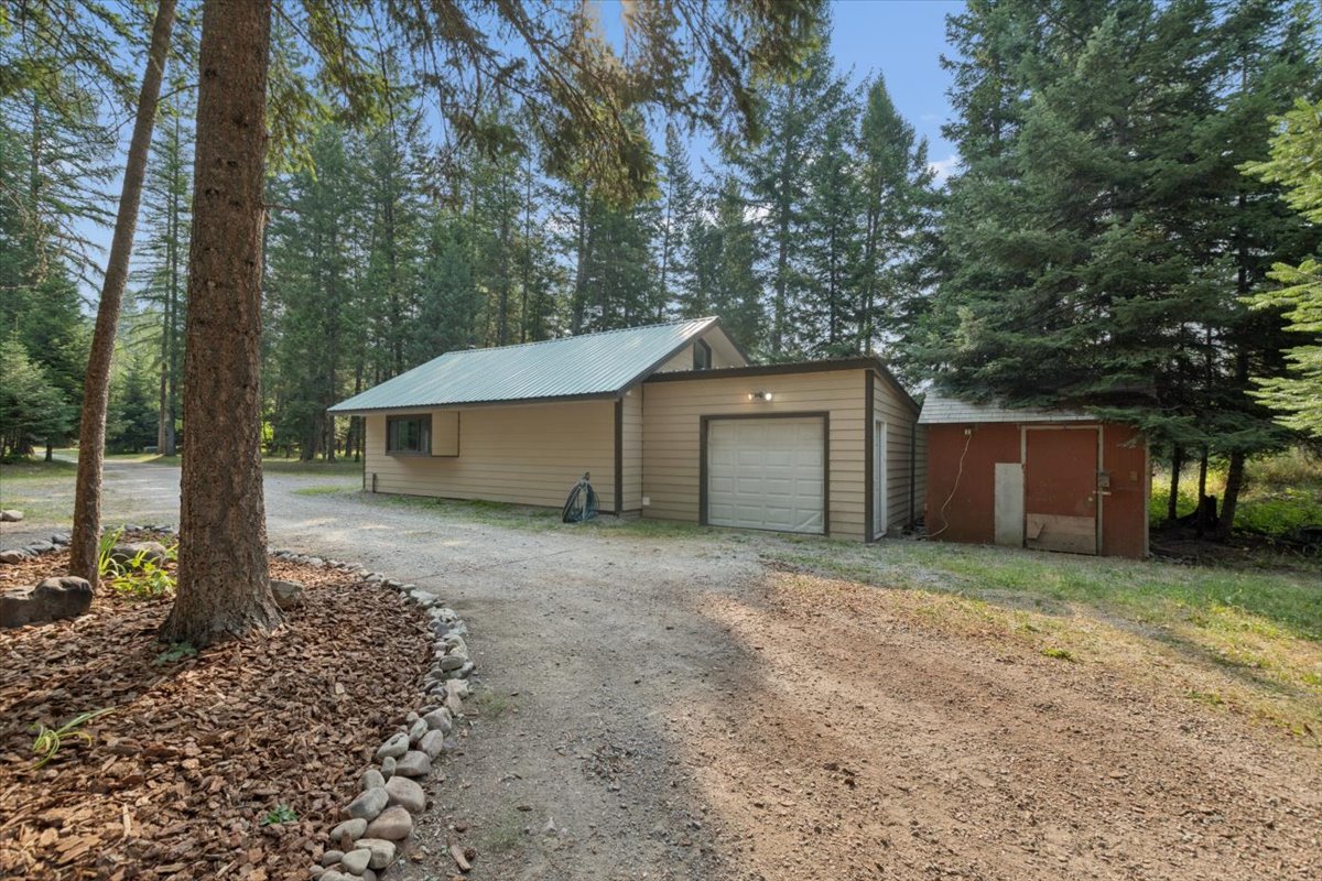 2034 Foothill Road Property Photo 32