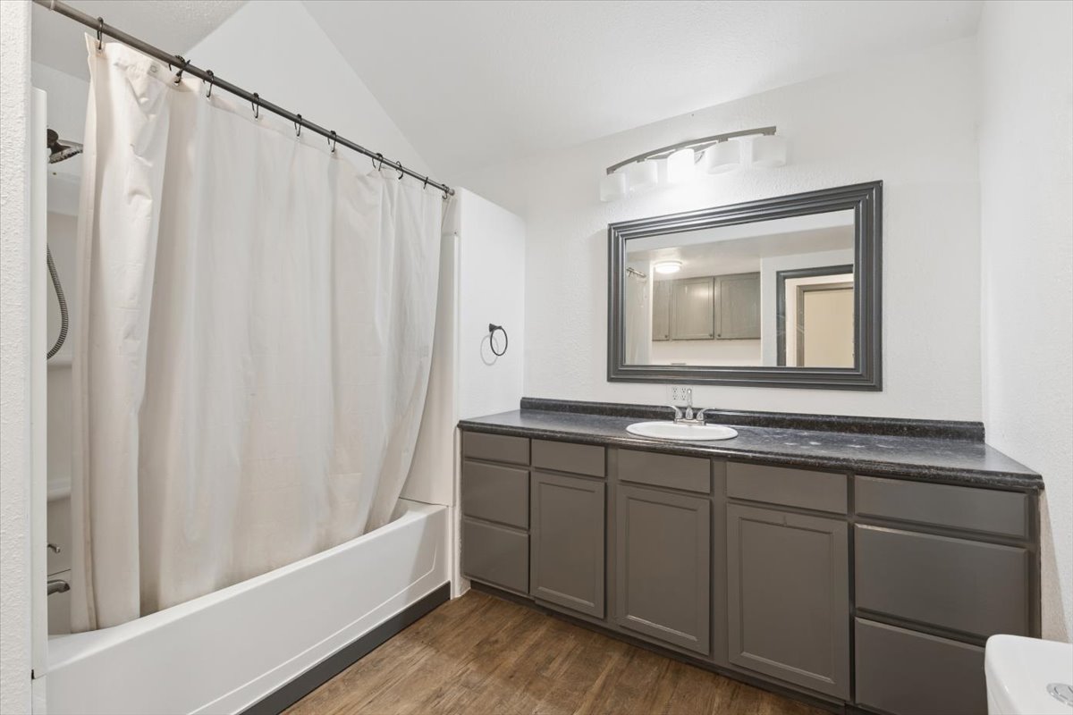 2034 Foothill Road Property Photo 45
