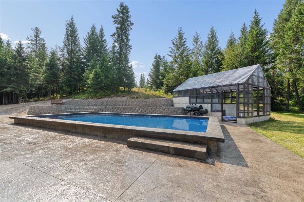2034 Foothill Road Property Photo 50