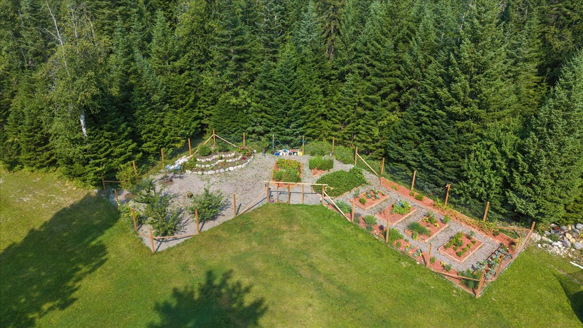 2034 Foothill Road Property Photo 61