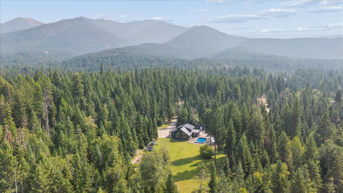 2034 Foothill Road Property Photo 65