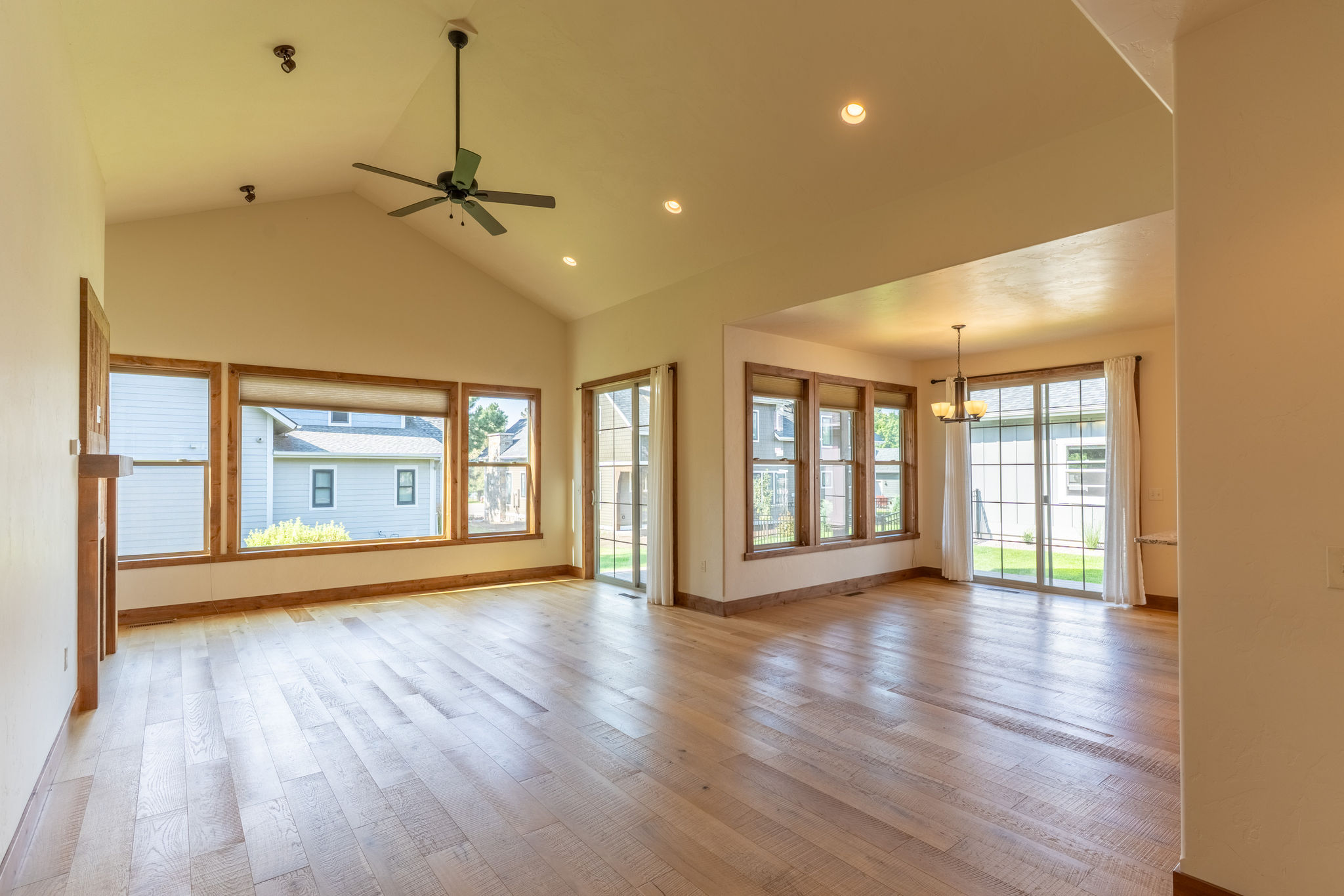 204 Bluebunch Court Property Photo 4