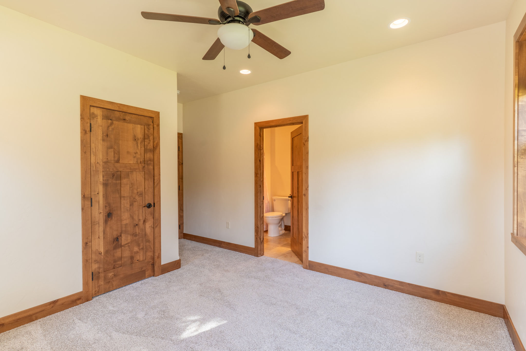 204 Bluebunch Court Property Photo 23