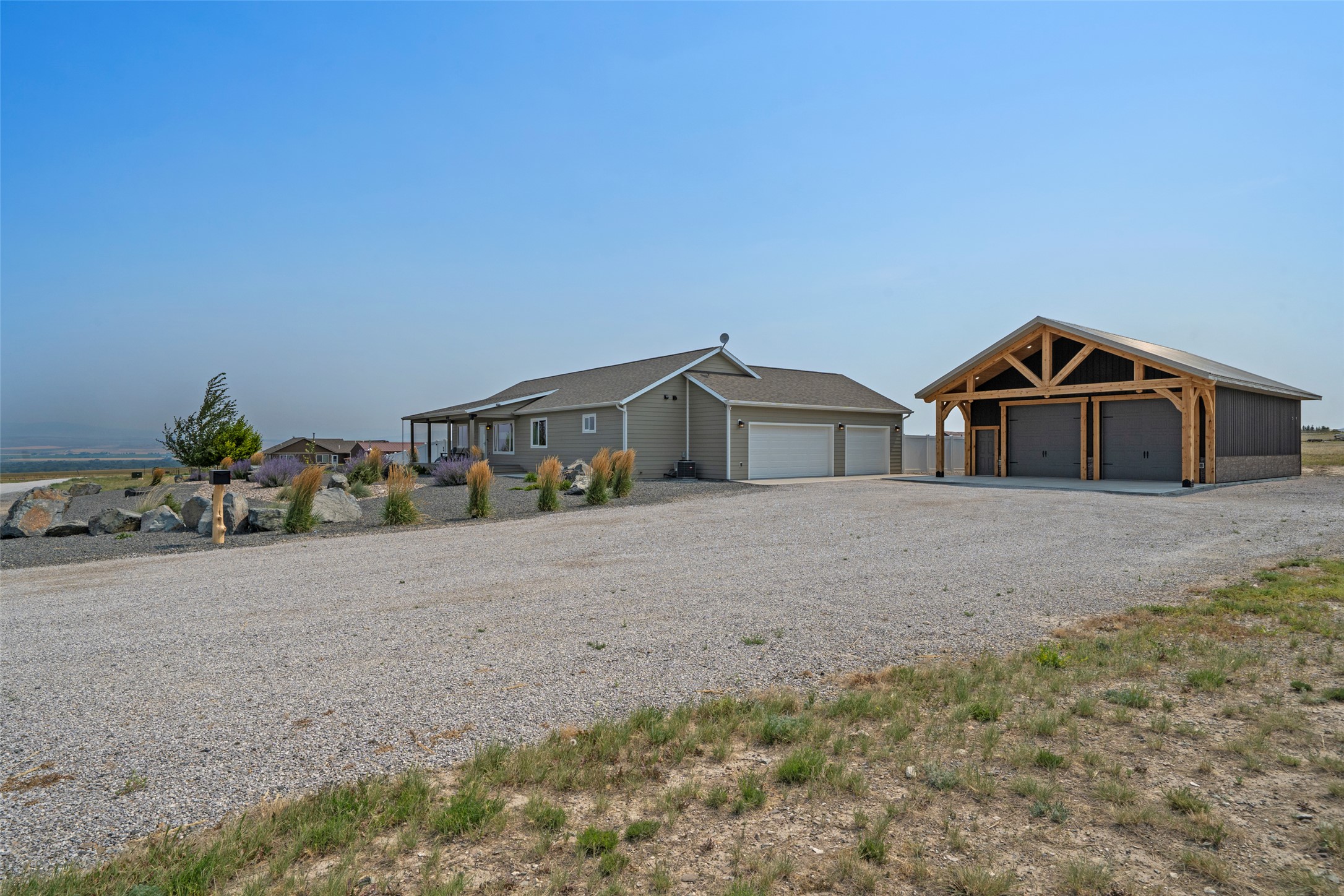 9 Blackfoot Trail Property Photo 2