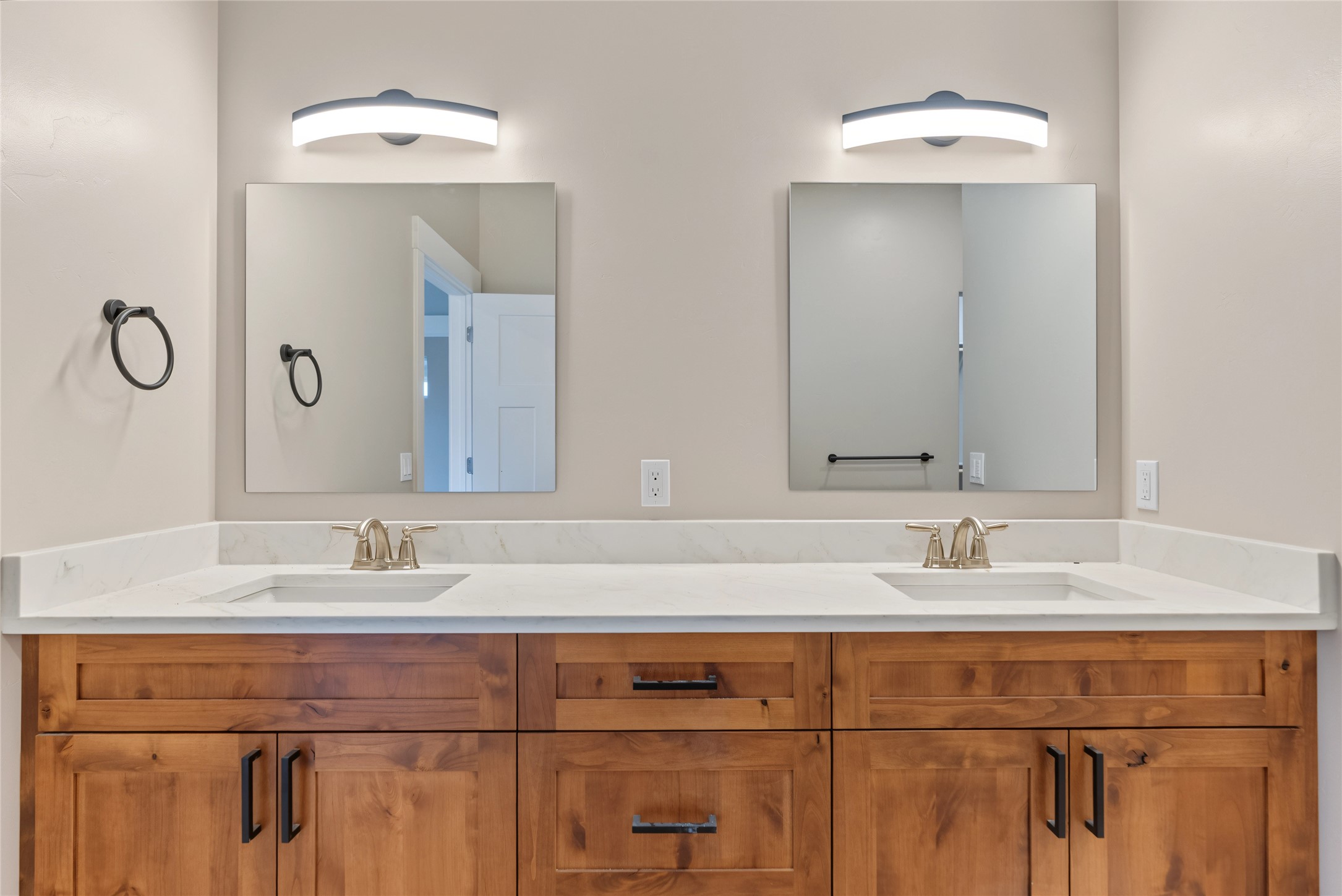 619 Jersey Way Property Photo 25