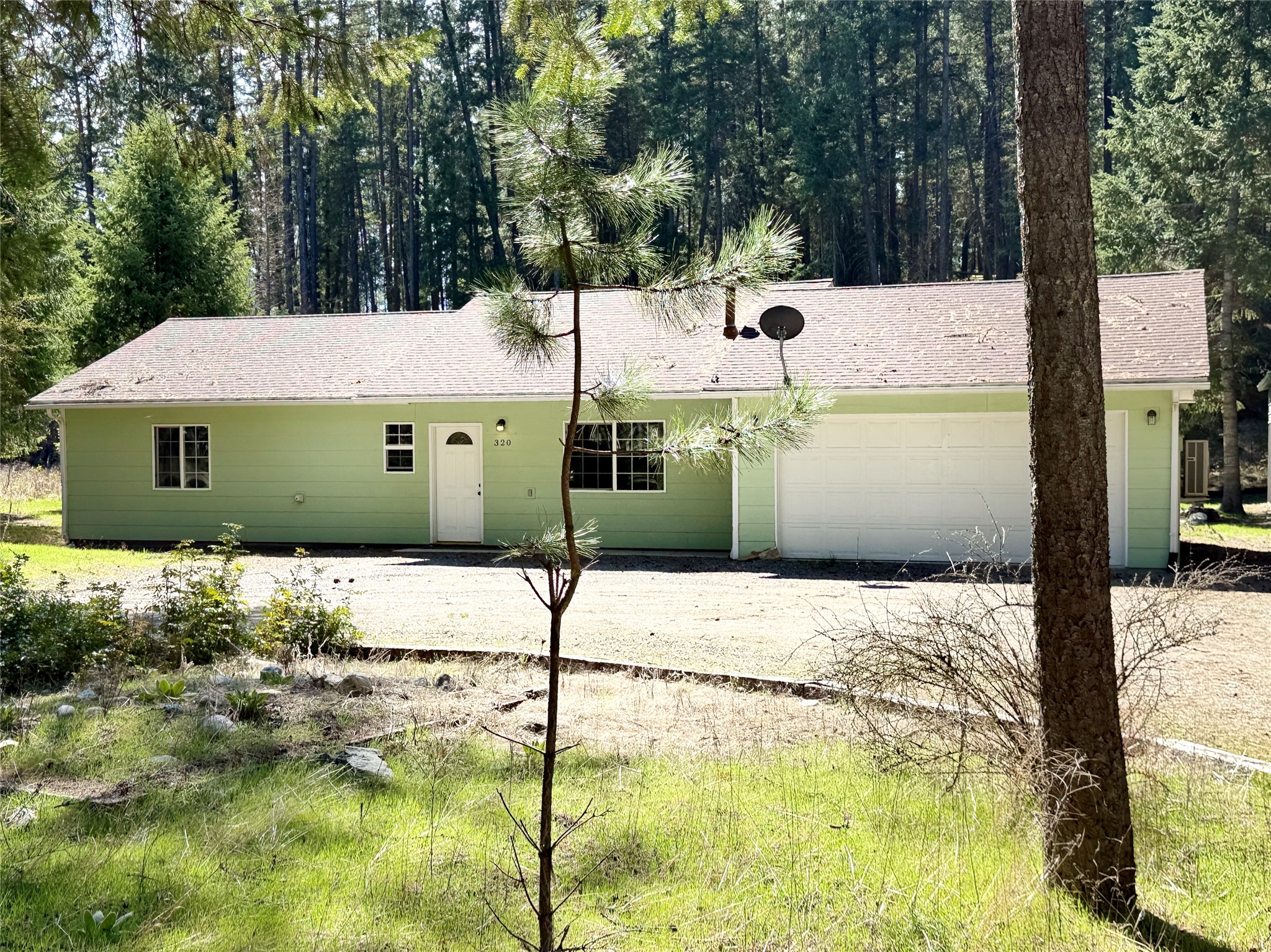 320 Remps Road Property Photo 1