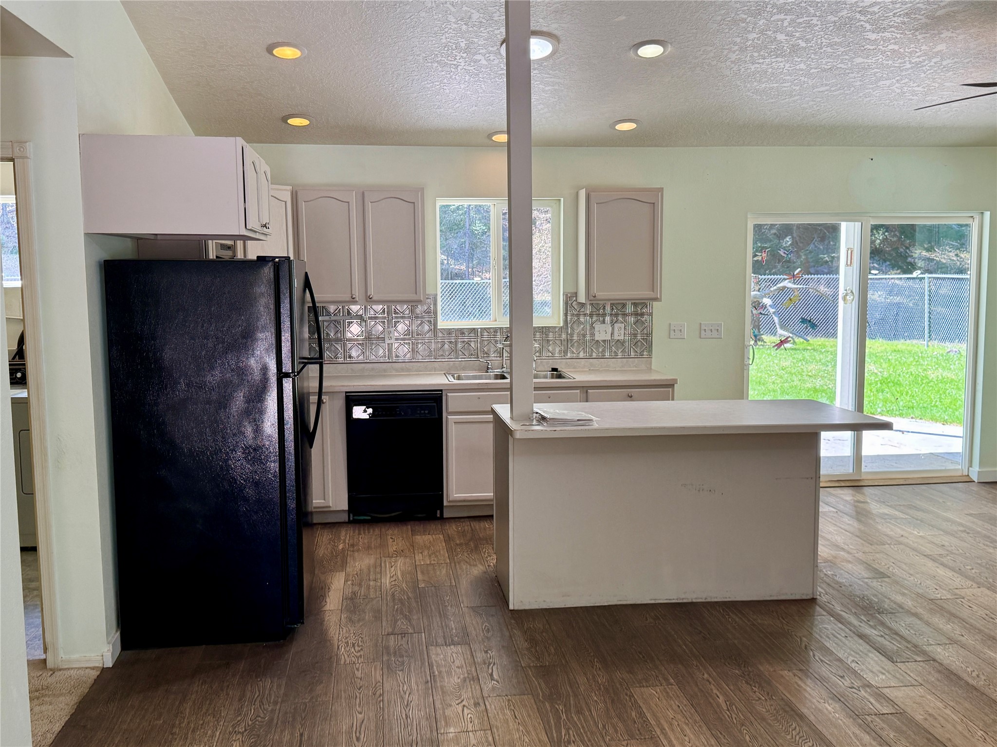 320 Remps Road Property Photo 13