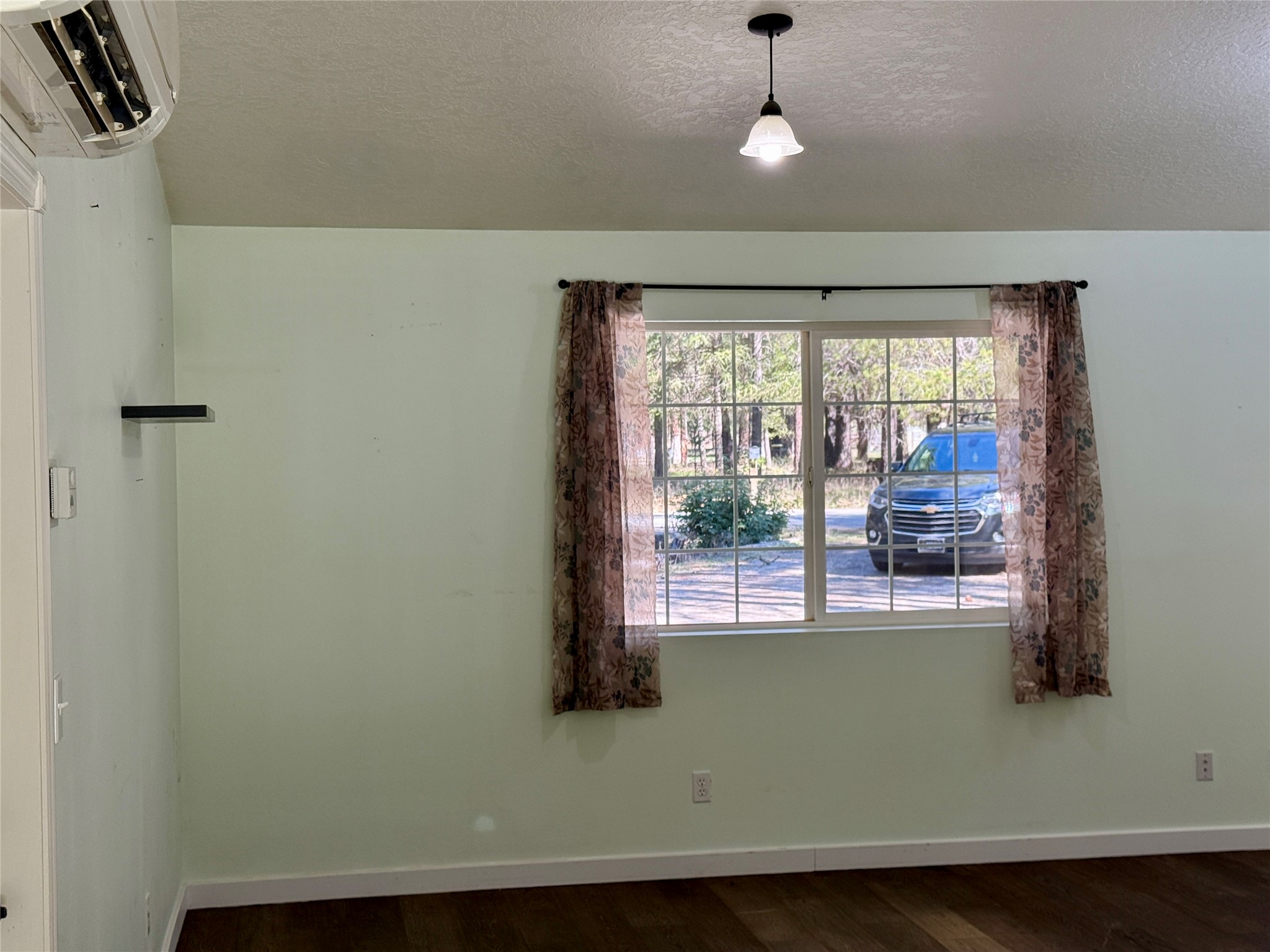 320 Remps Road Property Photo 19