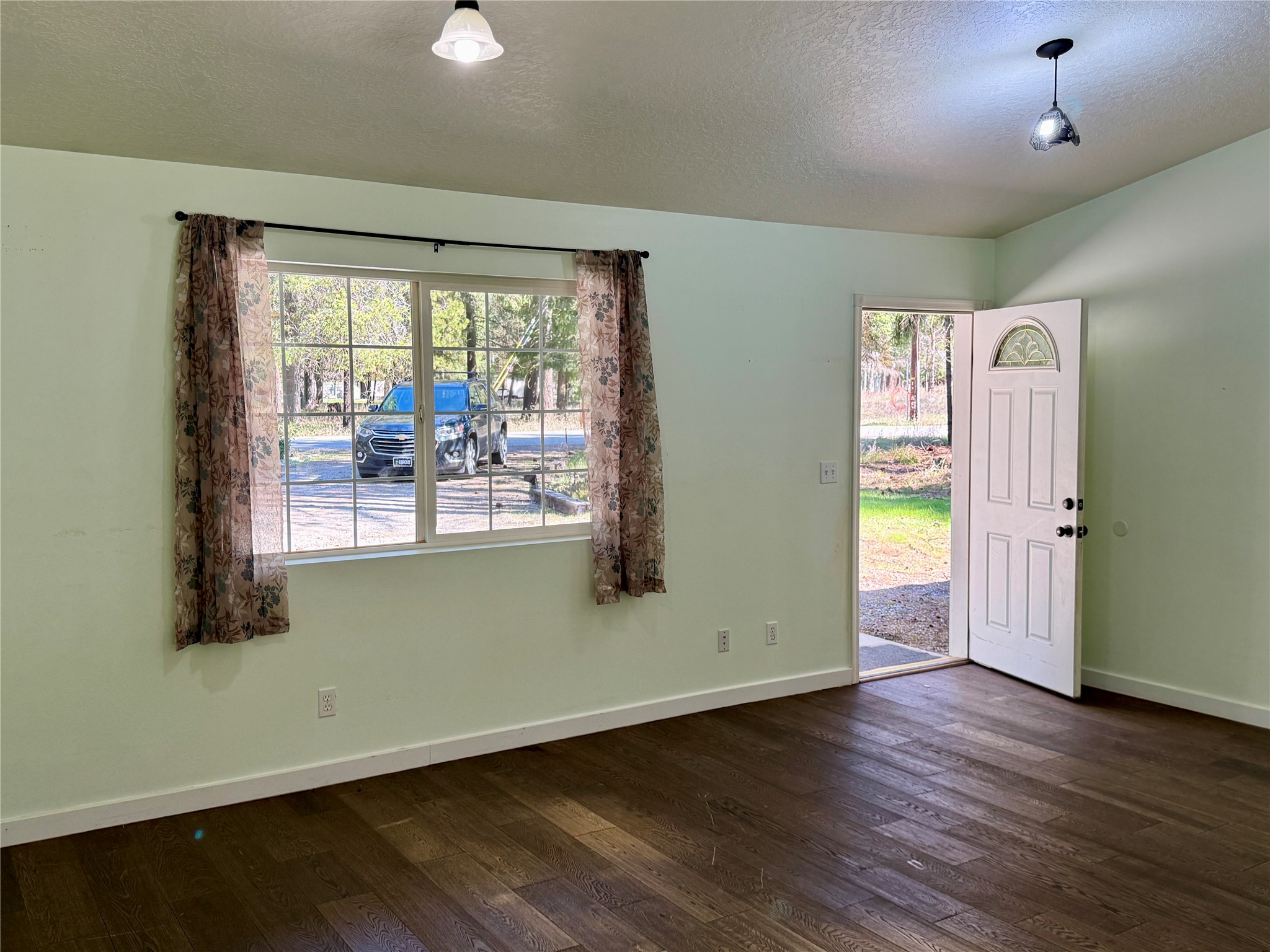 320 Remps Road Property Photo 21