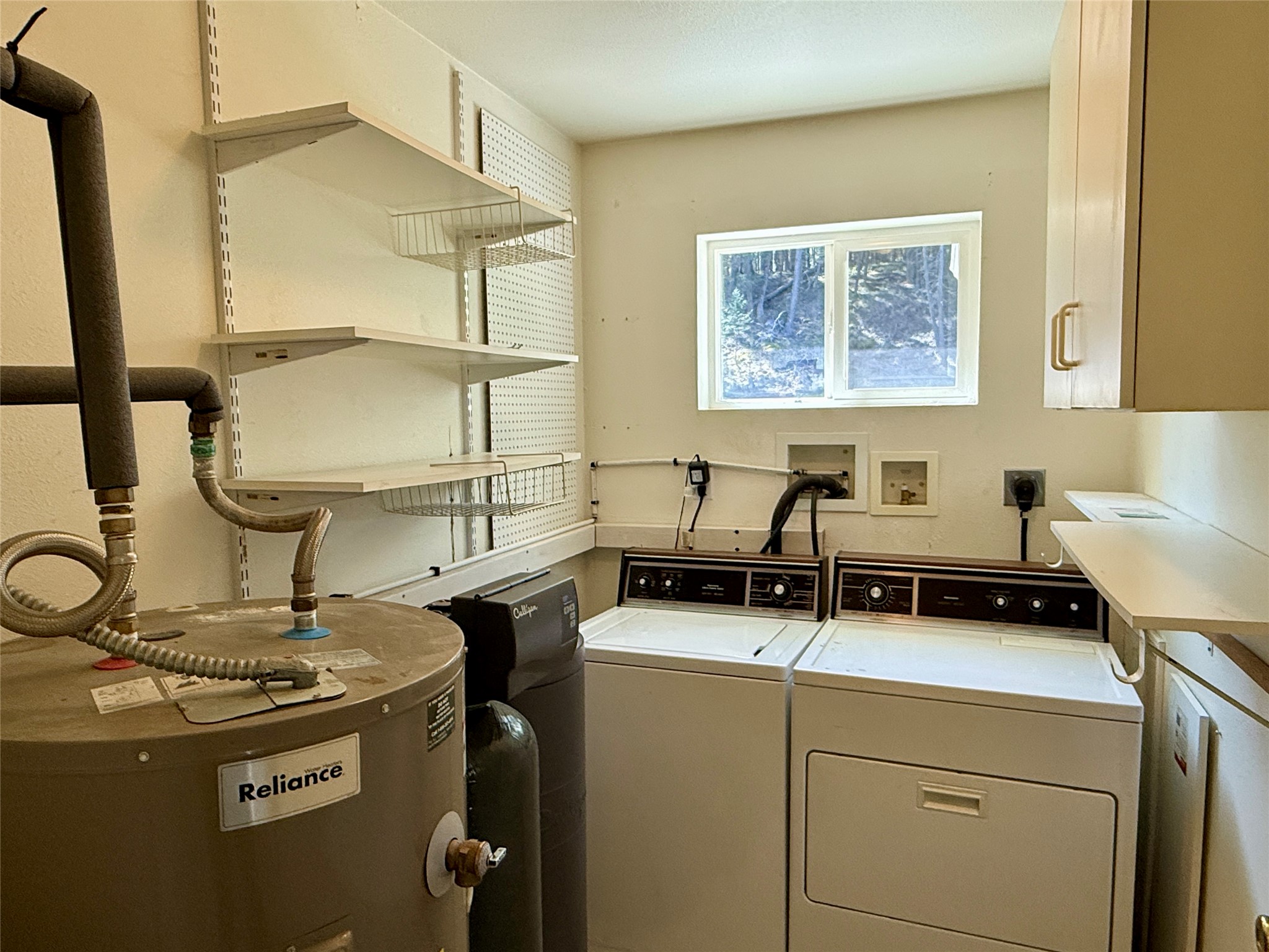 320 Remps Road Property Photo 23