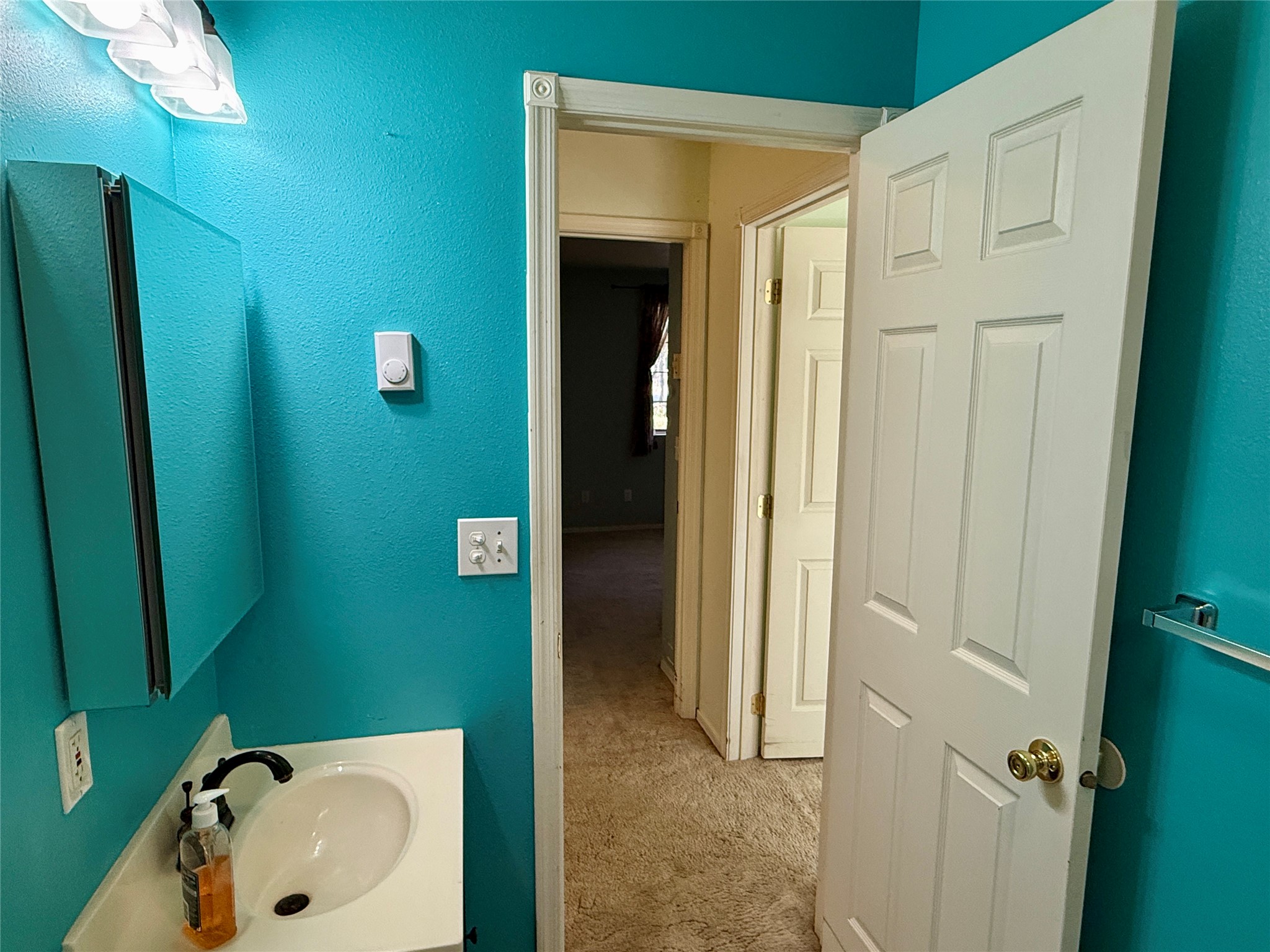 320 Remps Road Property Photo 25