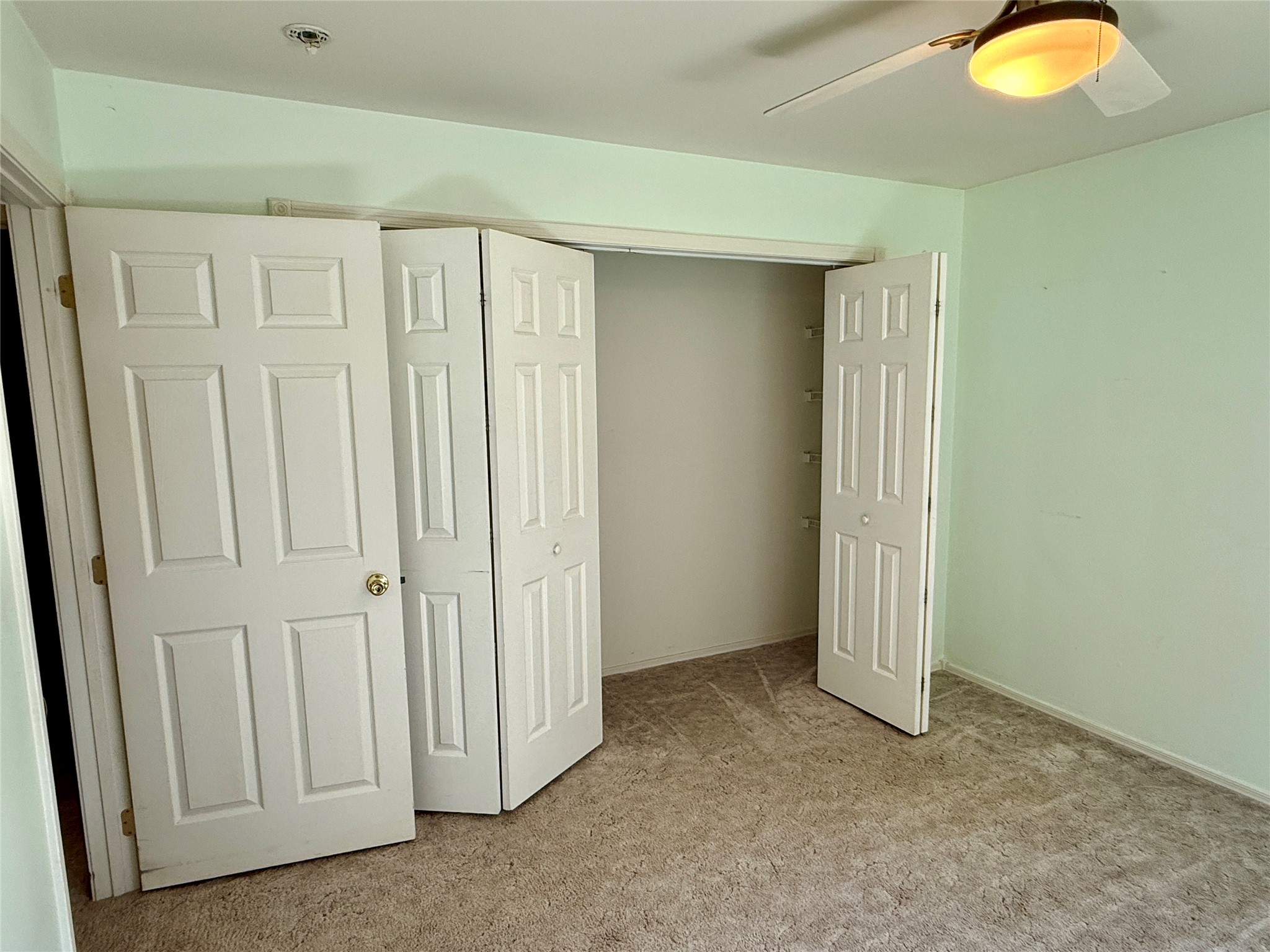 320 Remps Road Property Photo 28