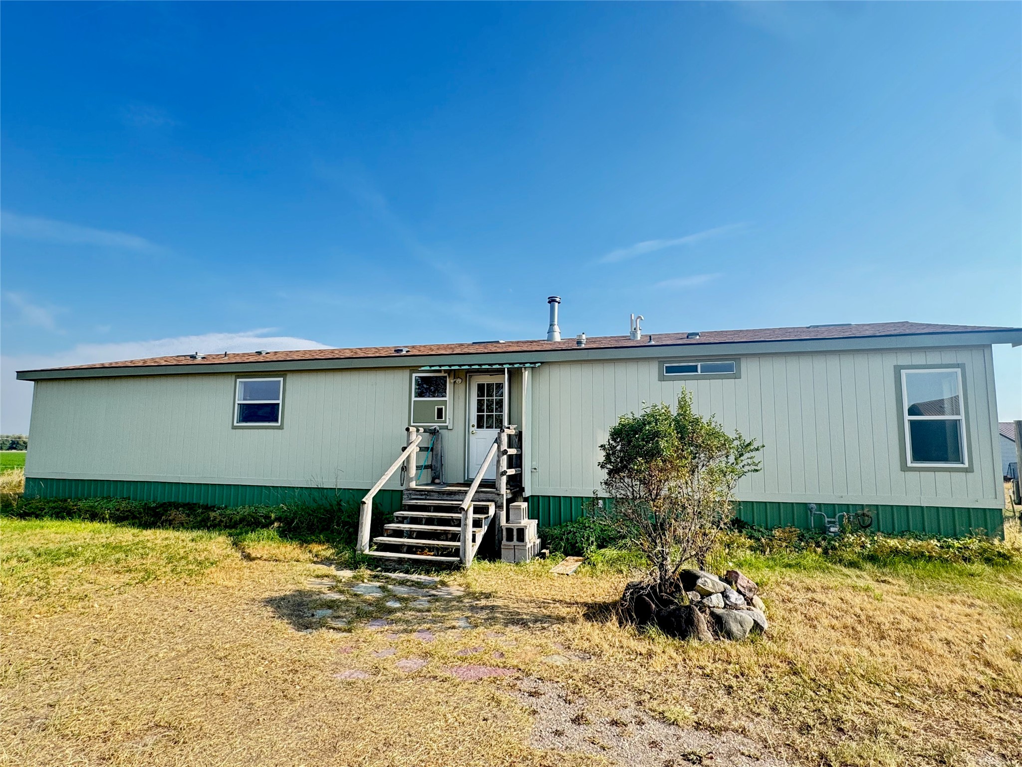 7155 Montana Avenue Property Photo 4